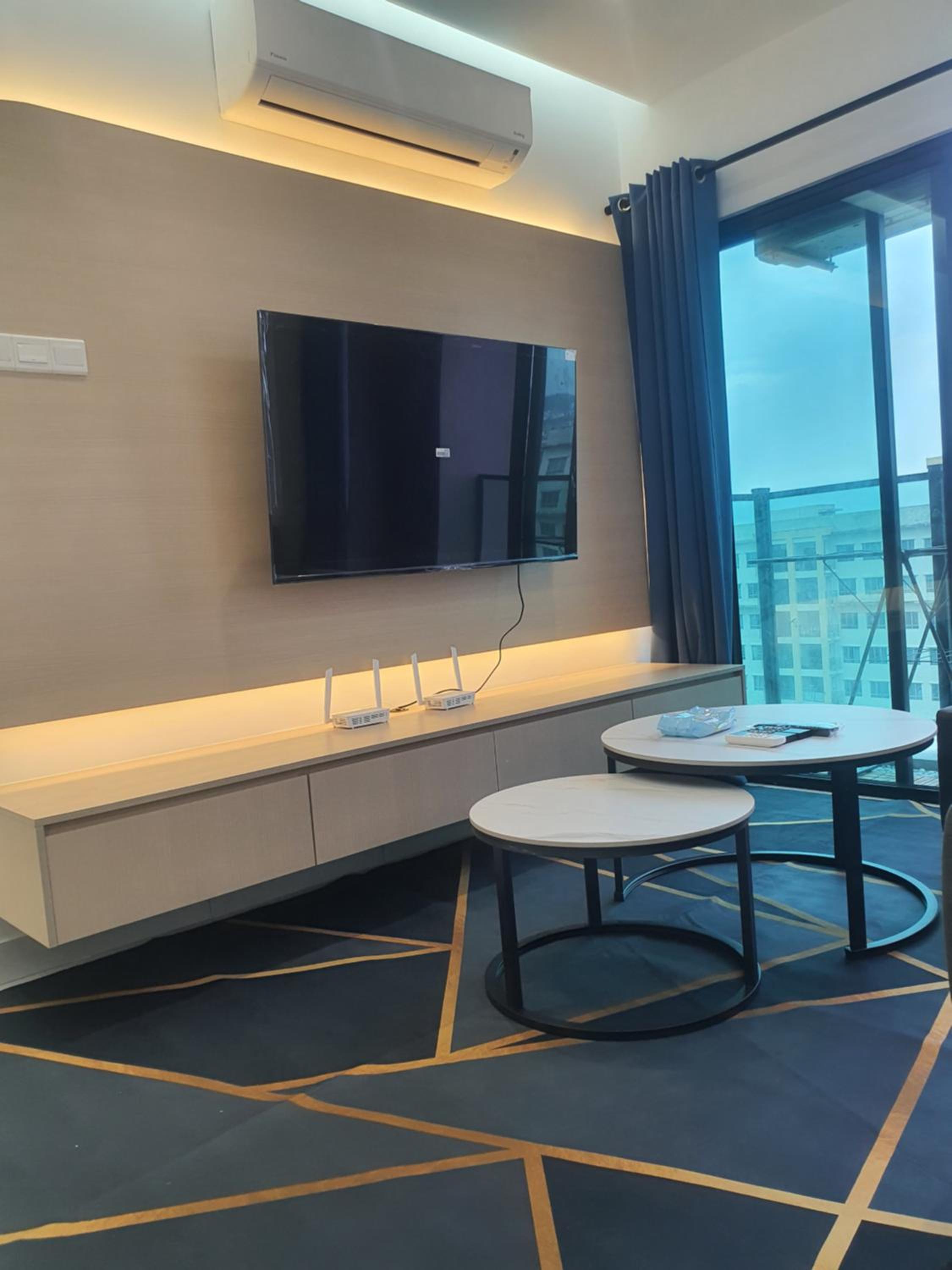 Majestic Maxim 3 Bedrooms Block D Near MRT