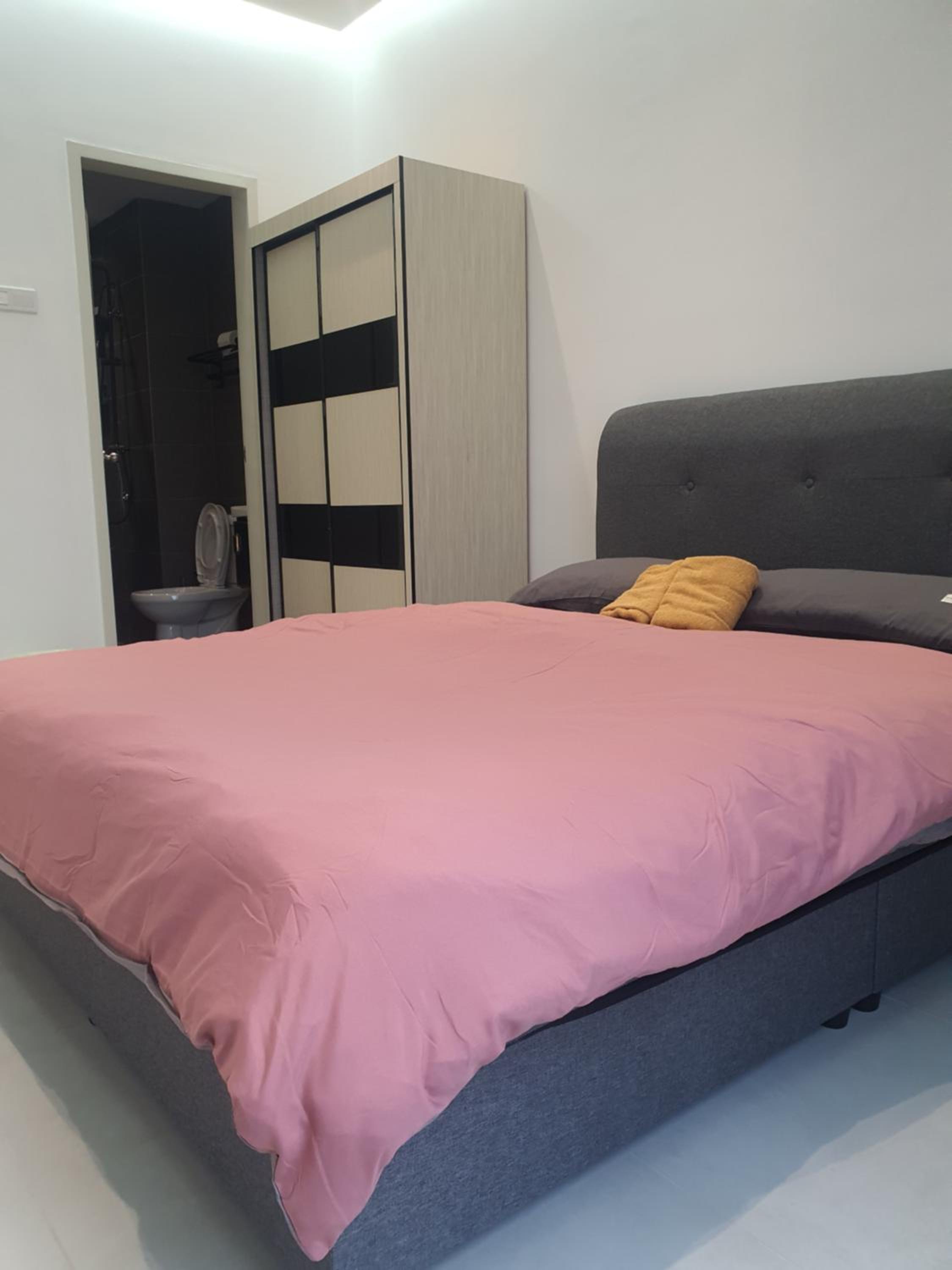 Majestic Maxim 3 Bedrooms Block D Near MRT