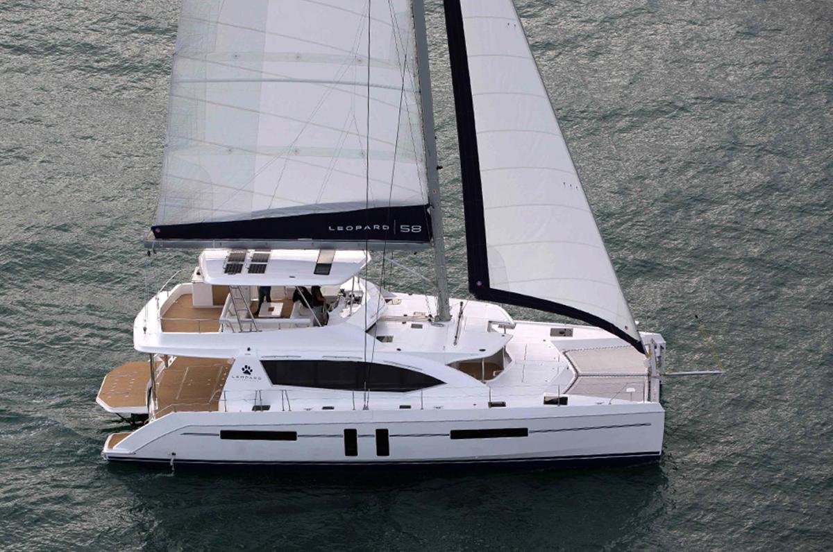 San Blas Sailing boat view 5
