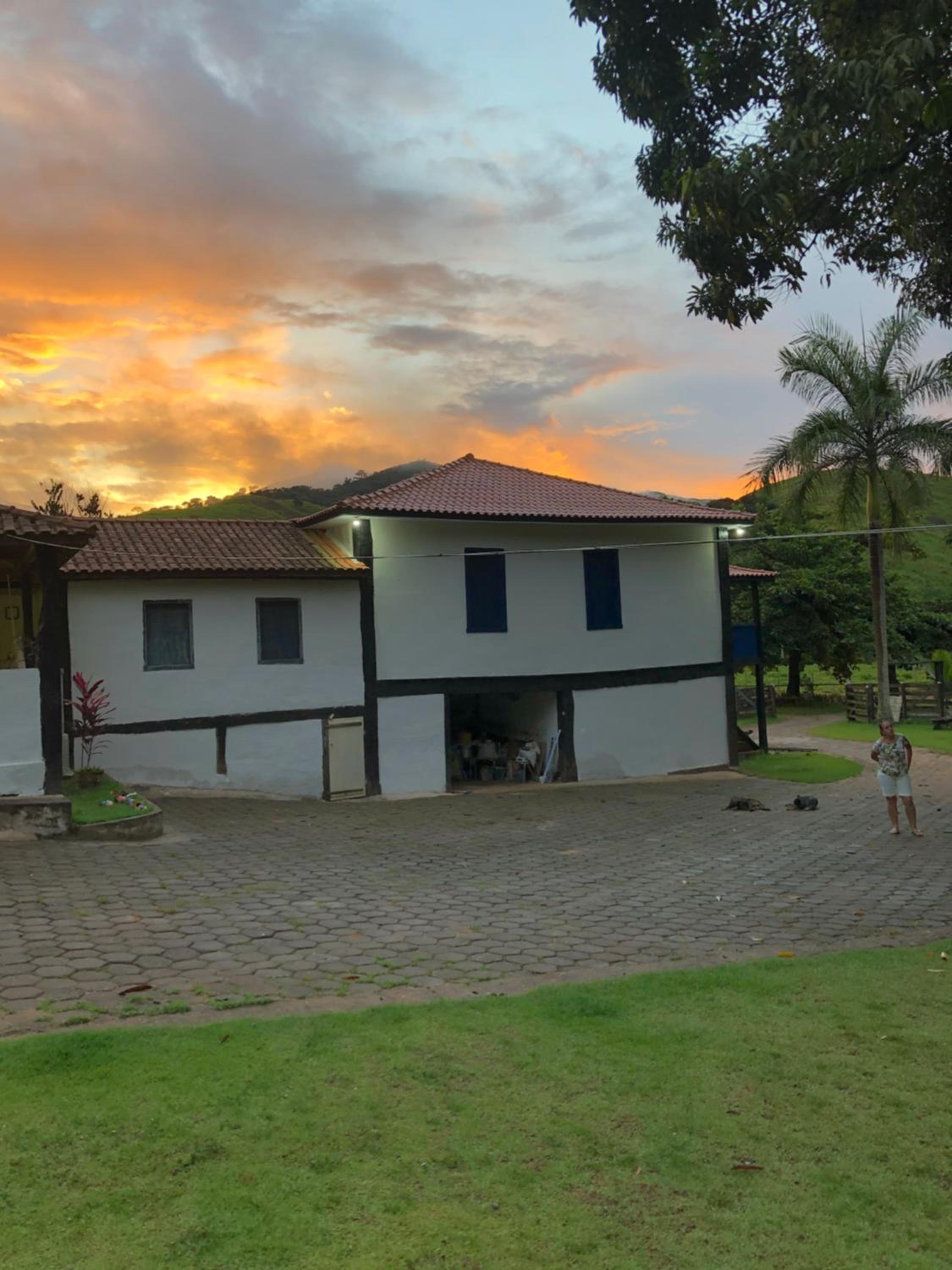 FAZENDA VOLTA GRANDE - CHALÉ MG