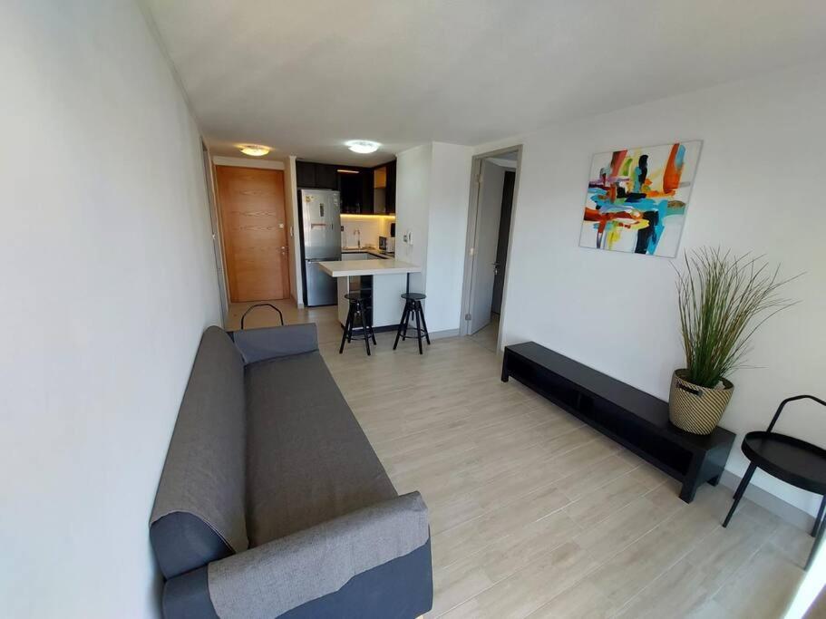 Apartamento Nuevo Mall y metro Plaza Egaña