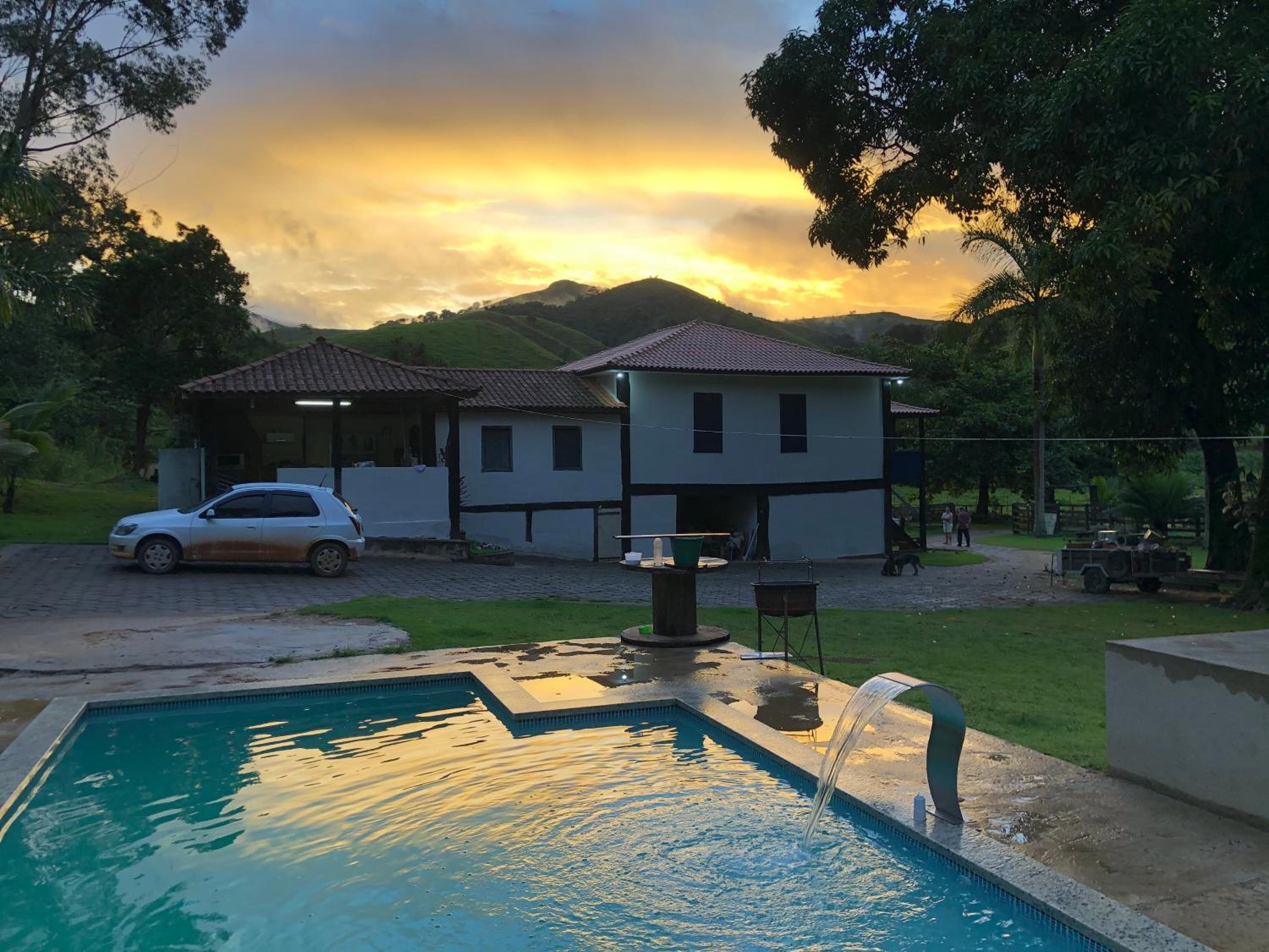 FAZENDA VOLTA GRANDE - CHALÉ MG