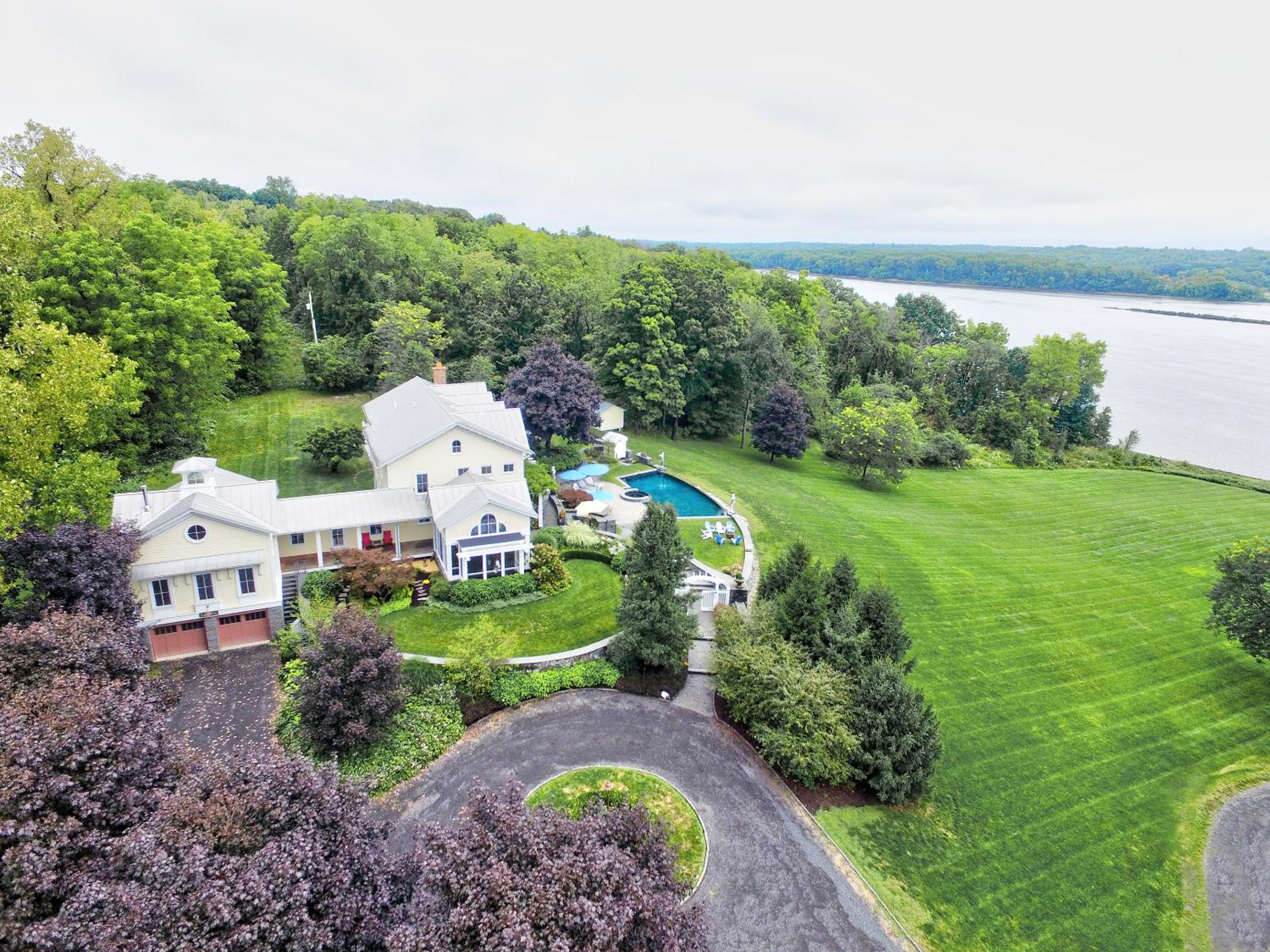 Magnificent Hudson River Estate