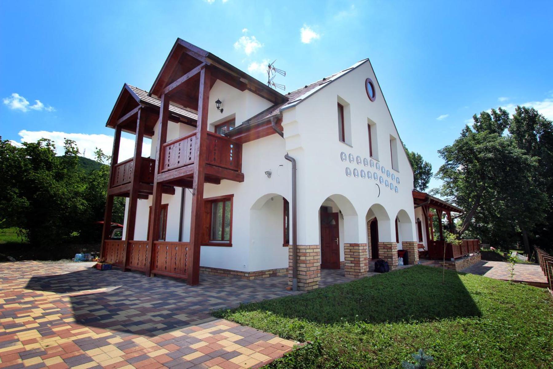 Gesztenyés Vendégház view 2