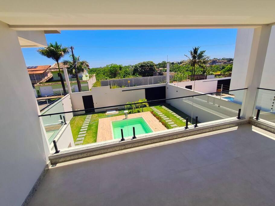 Linda Casa com Piscina Enseada Azul 3 Quartos