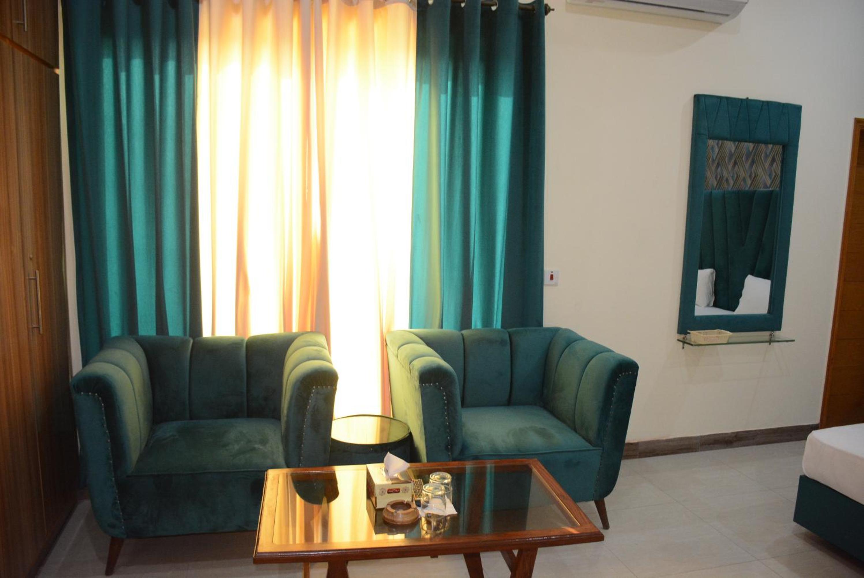 Hotel The Taj Multan view 2