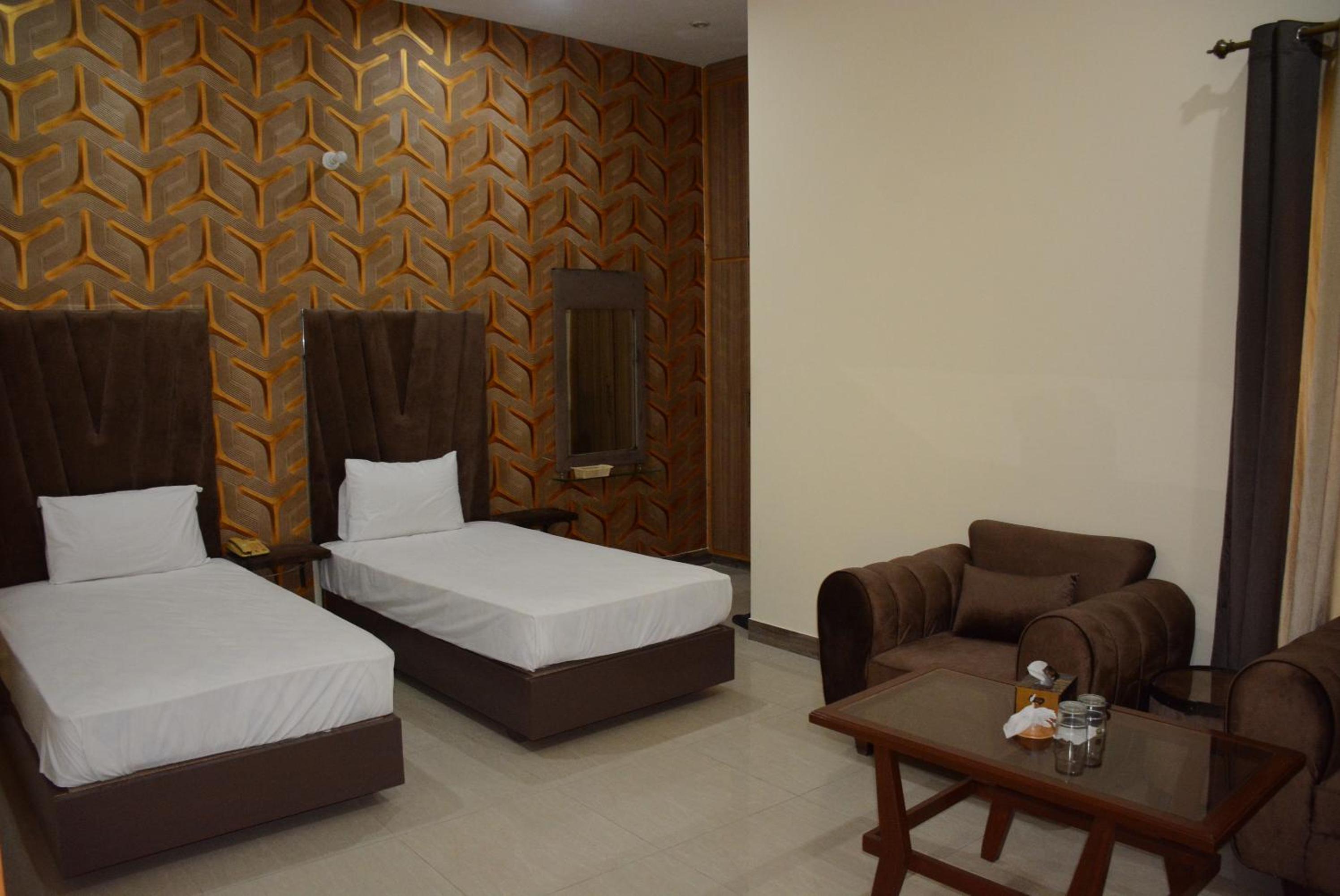 Hotel The Taj Multan view 5
