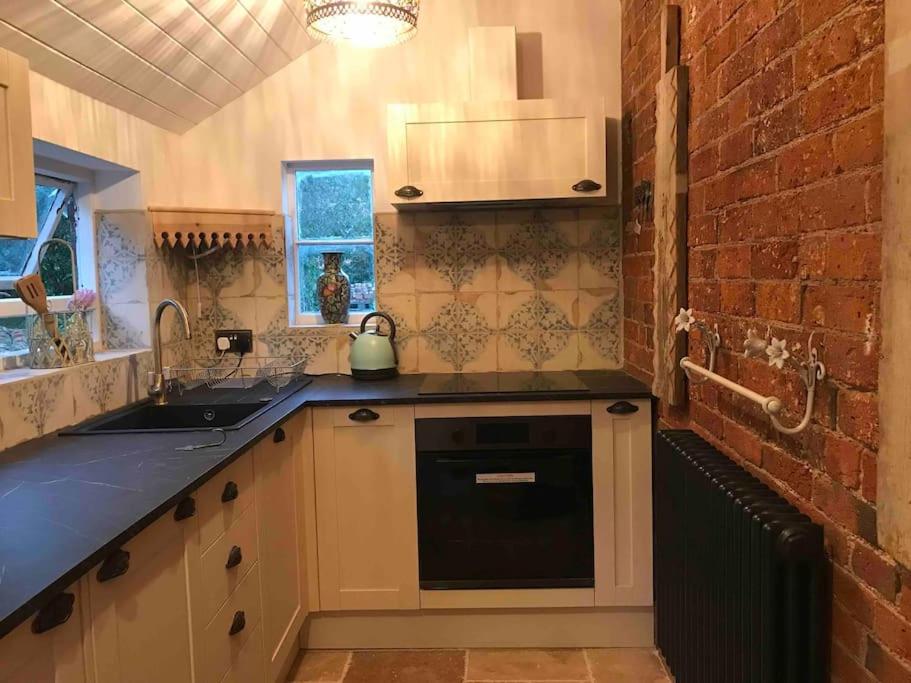 Priory Meadow Cottage