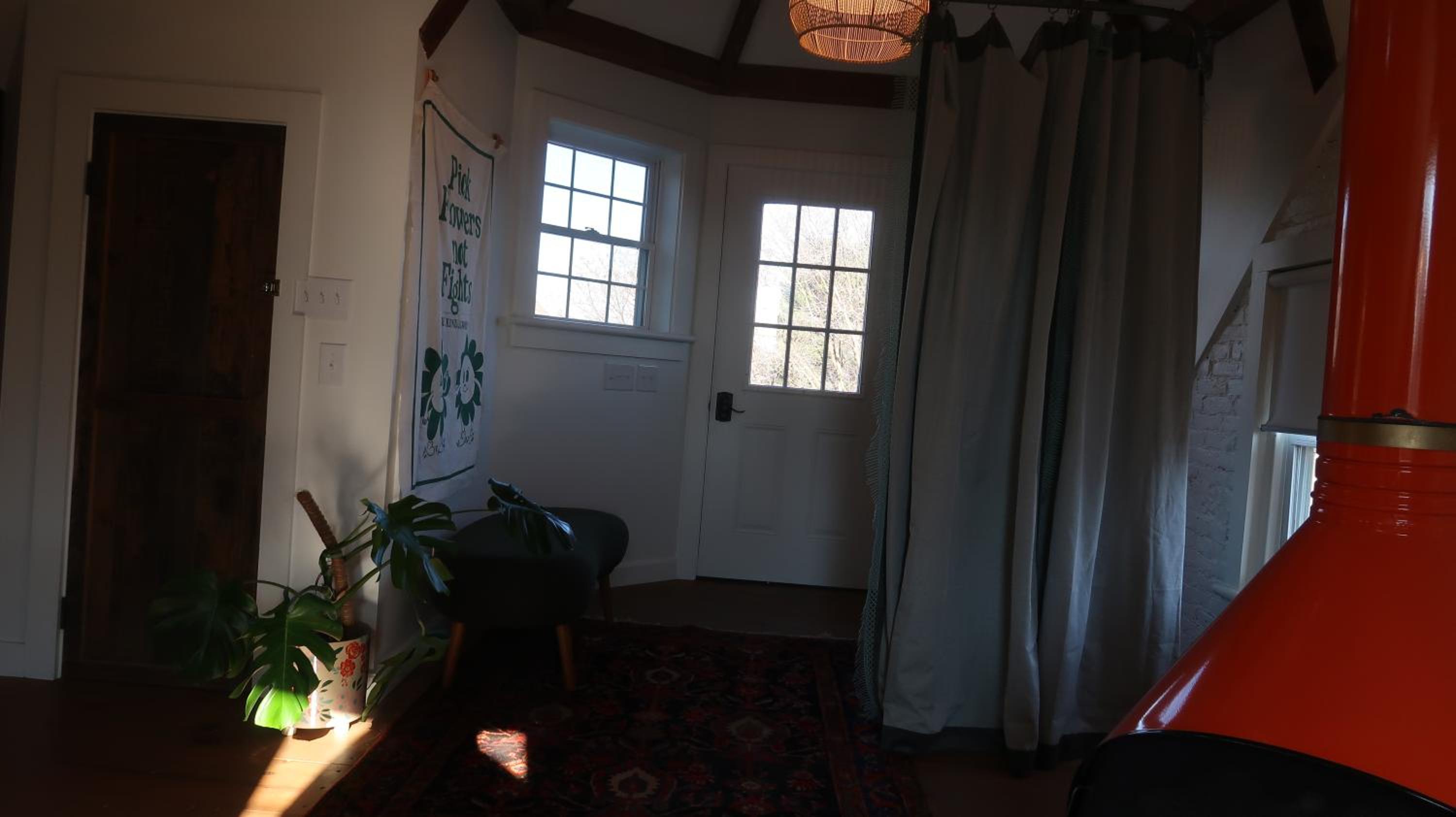 Creative Private Attic 1br Suite