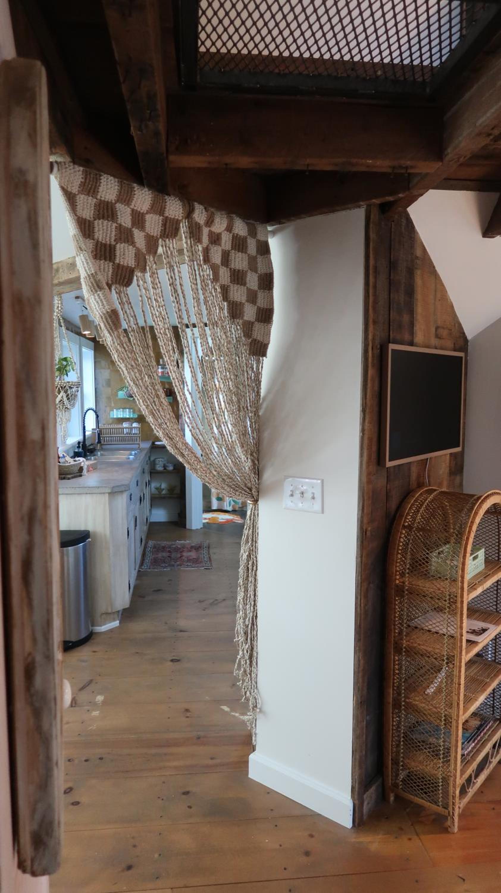 Creative Private Attic 1br Suite