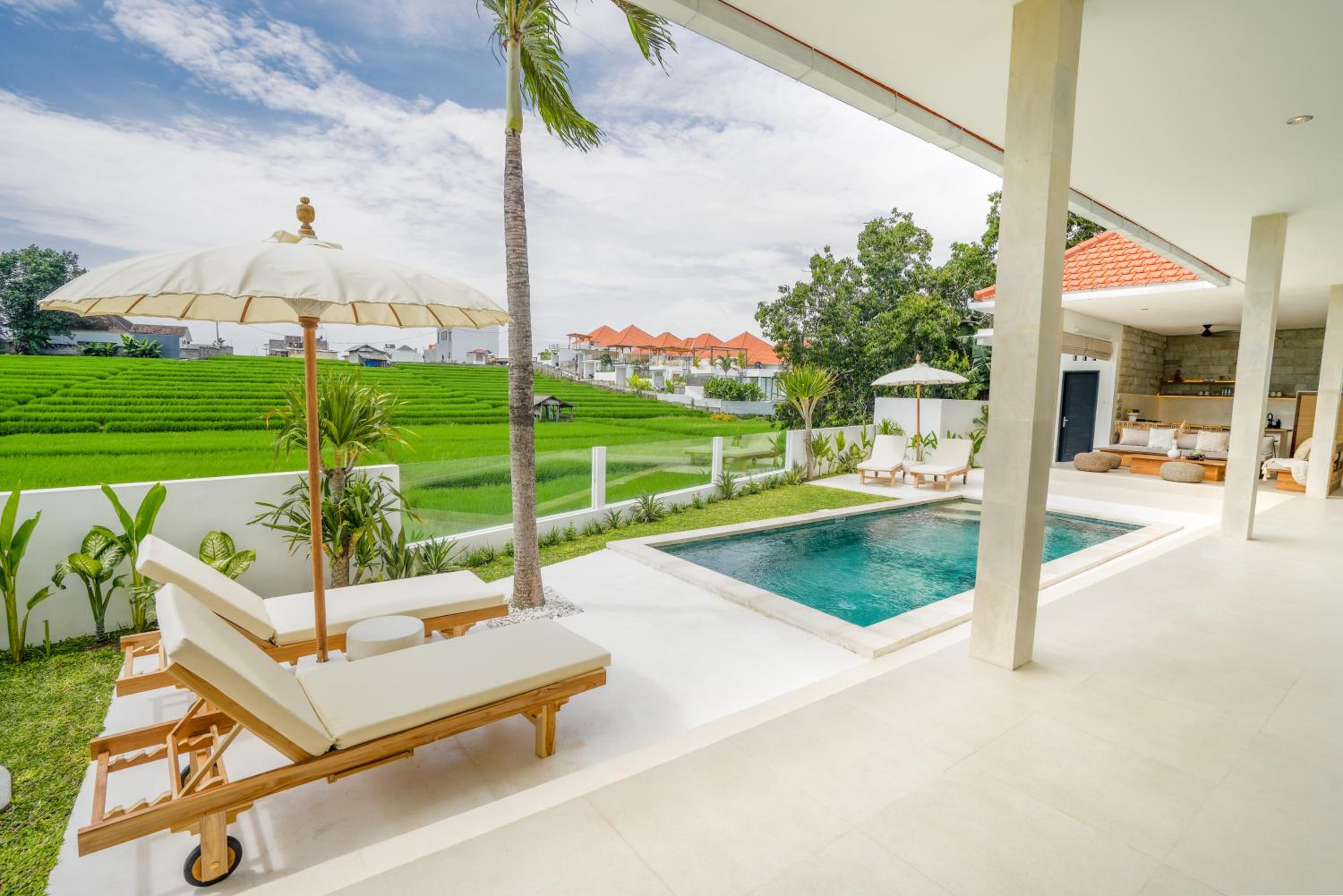 Villa Santorini Sunset 4BR Large Pool and Ricefield view view 5