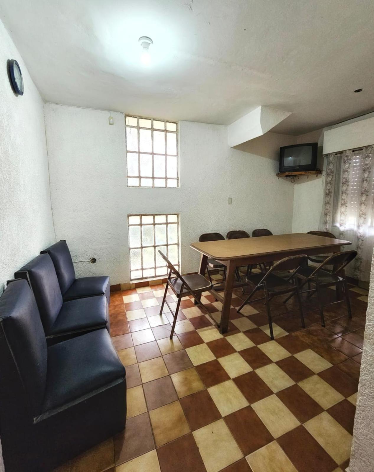 Con SEÑA Previa, Alquiler de Sábado a Sábado, Fanuchito Dto primer piso,