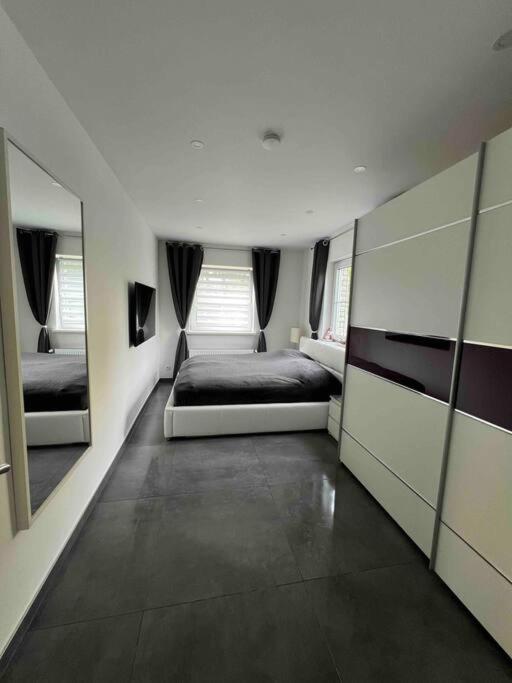 Schönes 2 Zimmer Apartment an der Stadt Grenze mit Klimaanlage