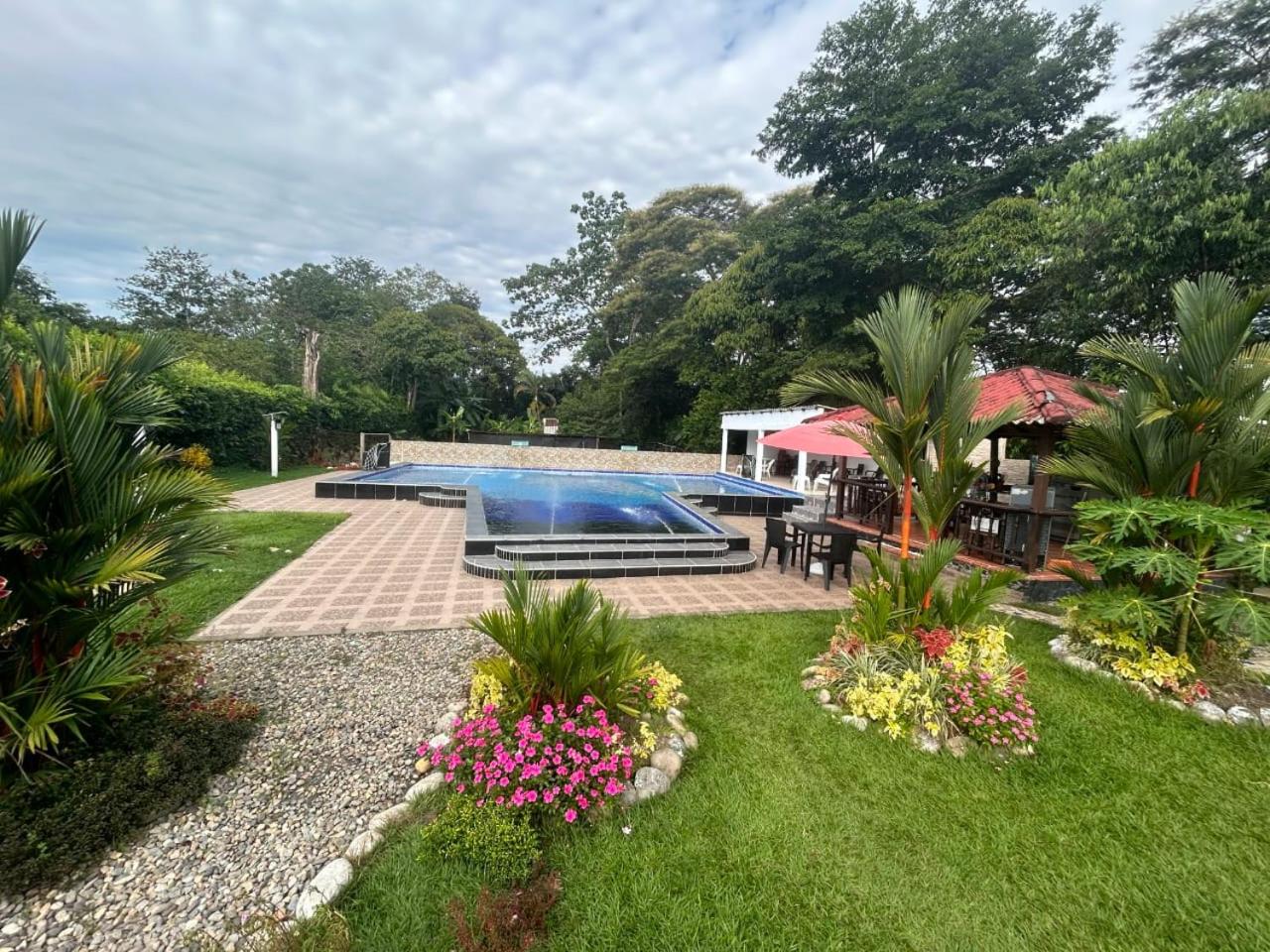 HOSPEDAJE FAMILAR CAMPESTRE