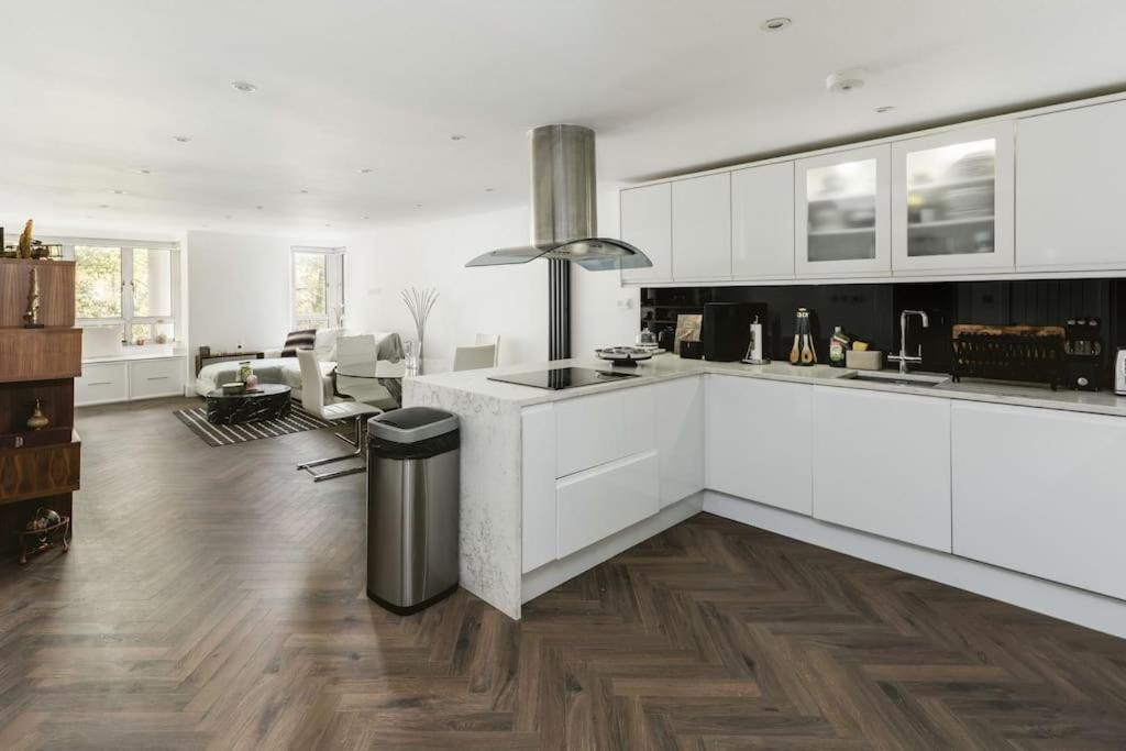 Stunning 2BD Apartment in Maida Vale