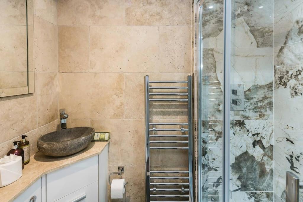 Stunning 2BD Apartment in Maida Vale