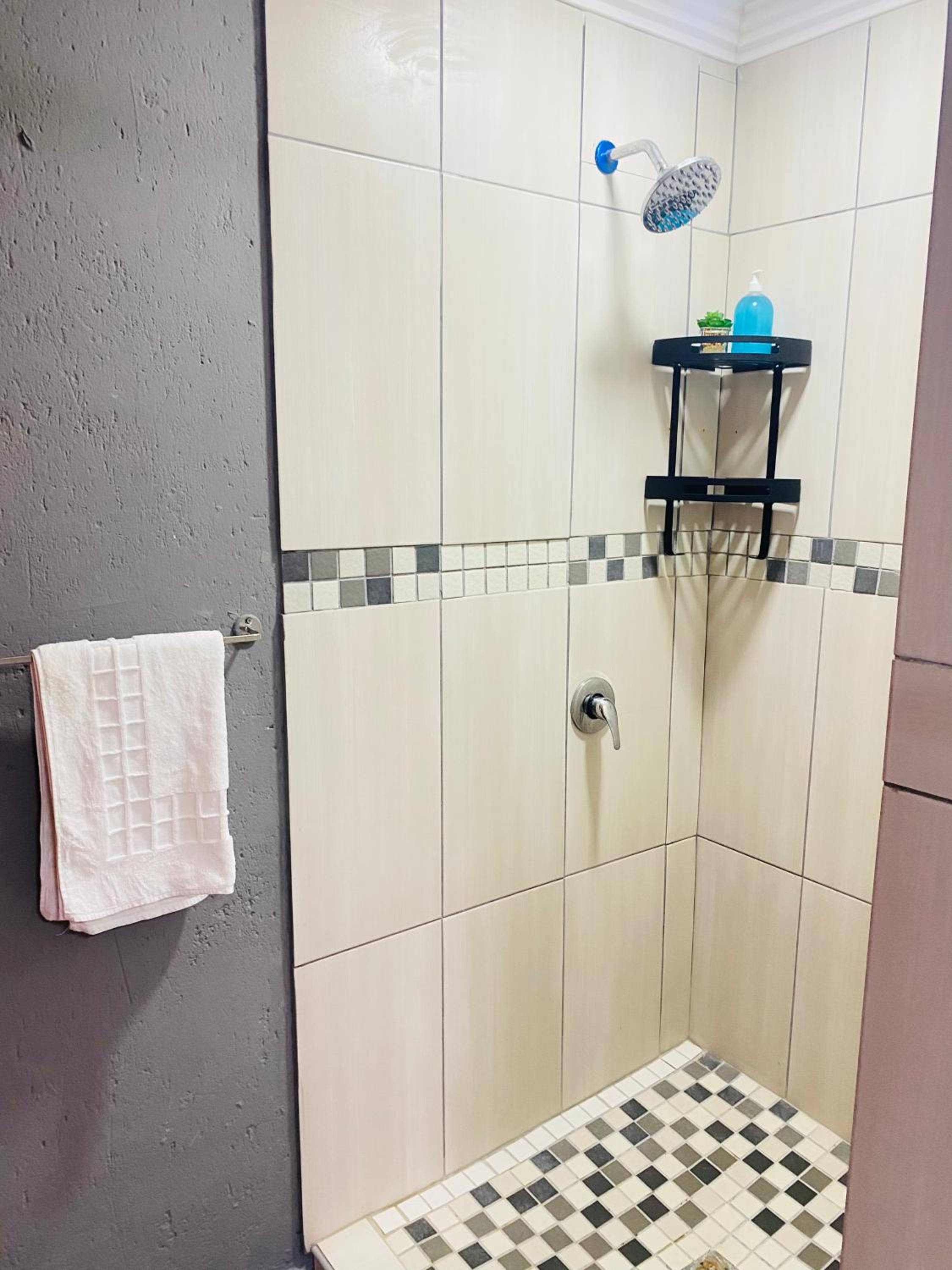 Executive Galaxy Guest House Nkowankowa