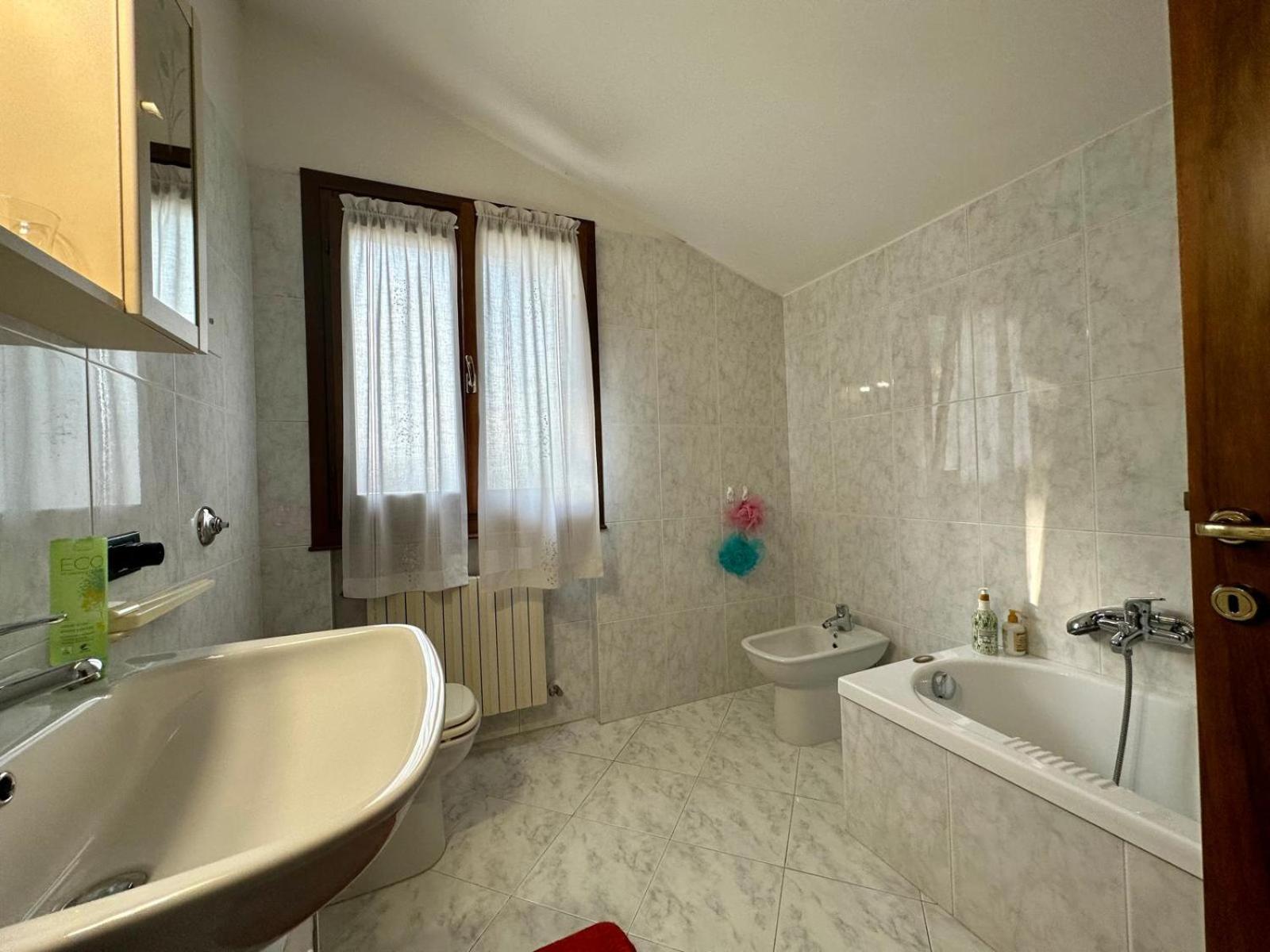 Casa di Lily - Magnifico Giardino, parcheggio privato e Free Wifi view 3