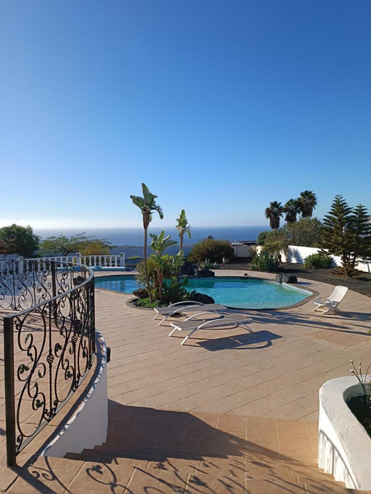 Wonderful country villa with amazing sea view