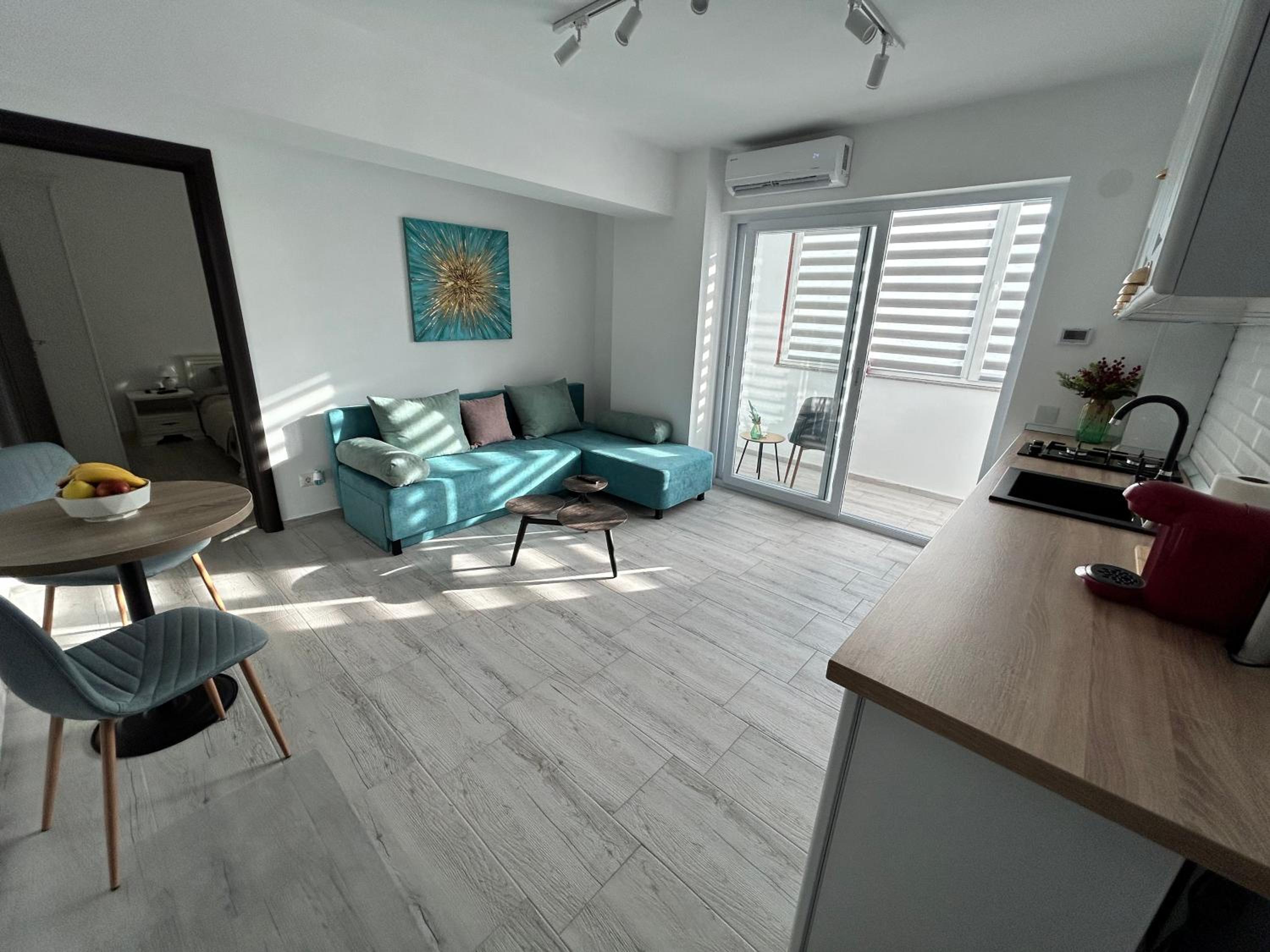 1 Mai - Luxury Park Apartments - Self Check-in - Private parking - 2 view 5