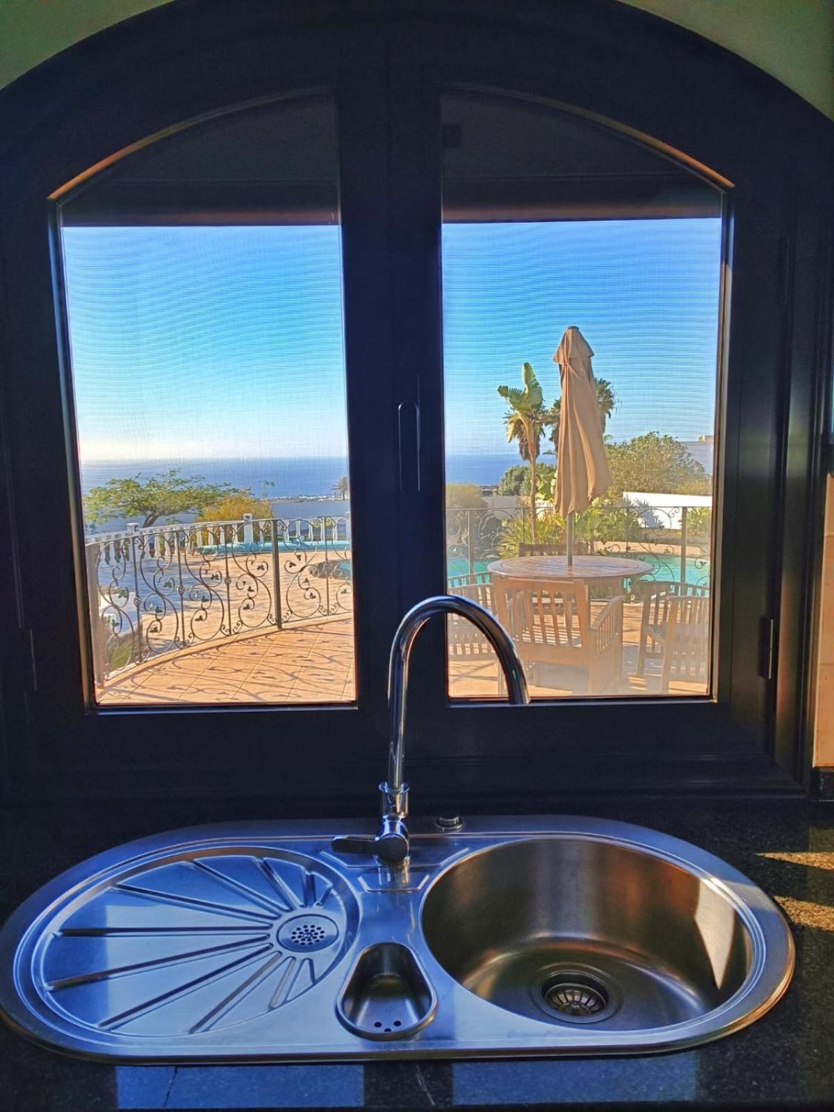 Wonderful country villa with amazing sea view