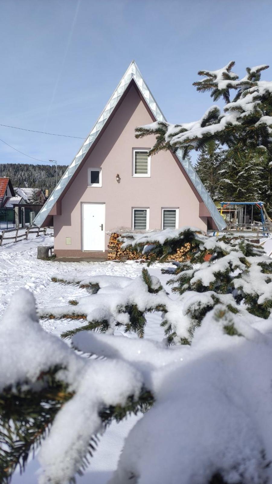 Vikendica Vrtača- Odvraćenica