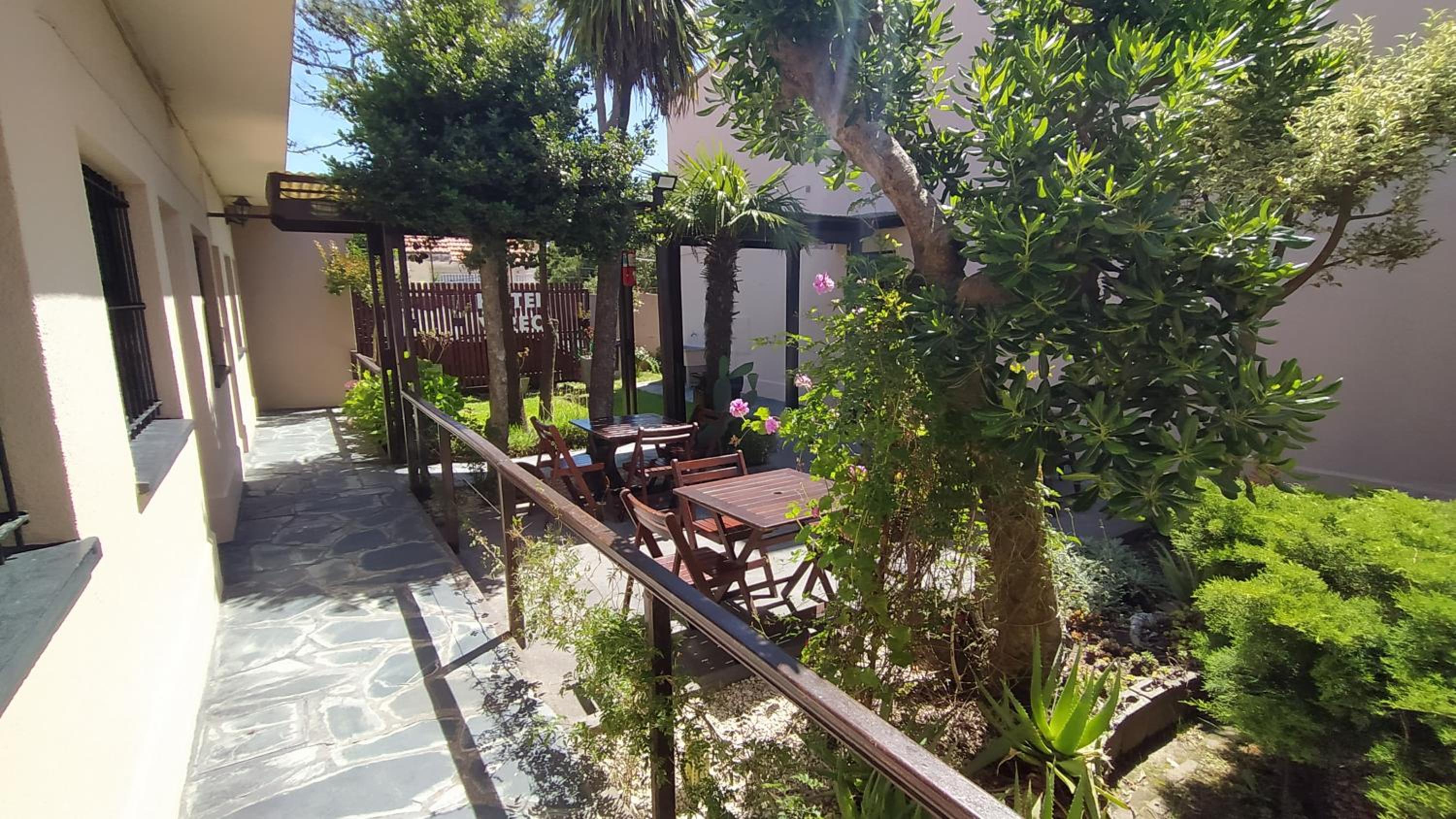 Hotel Vireo