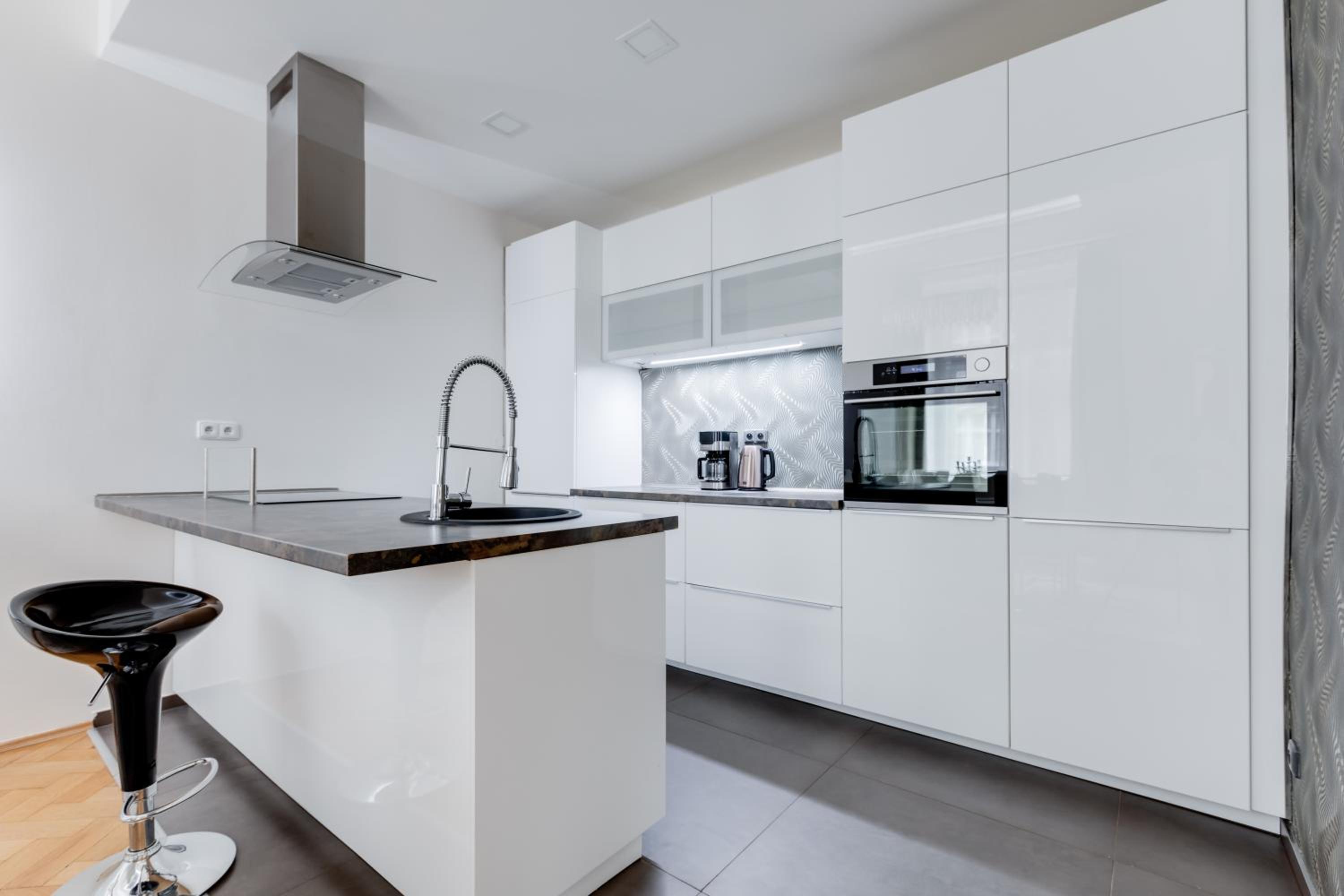 Luxury Riverside Apartments In The Center Of Prague