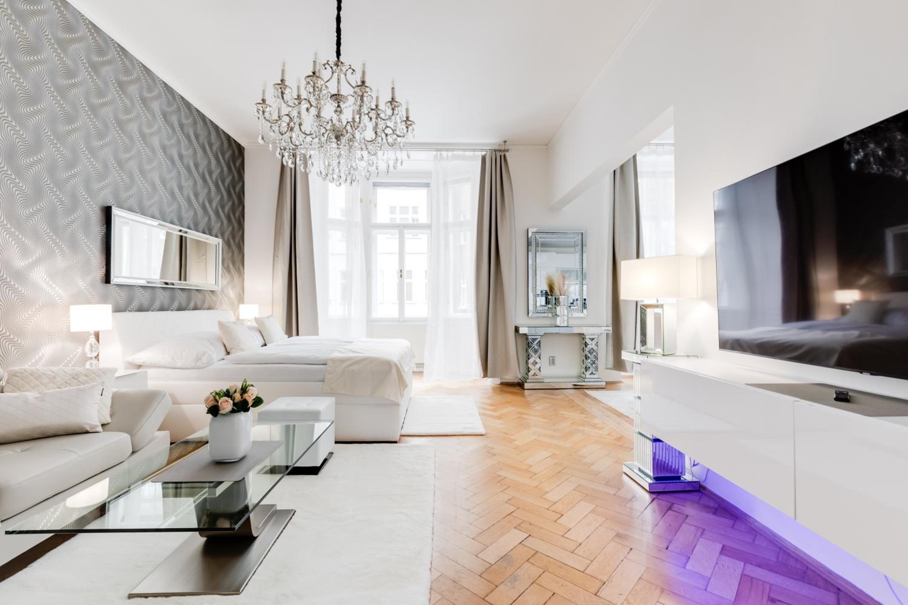 Luxury Riverside Apartments In The Center Of Prague