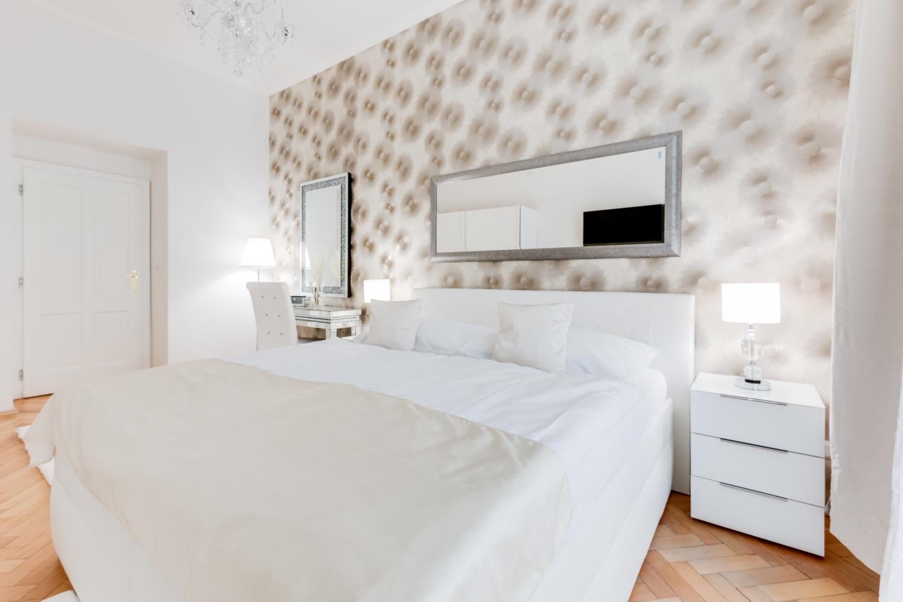 Luxury Riverside Apartments In The Center Of Prague