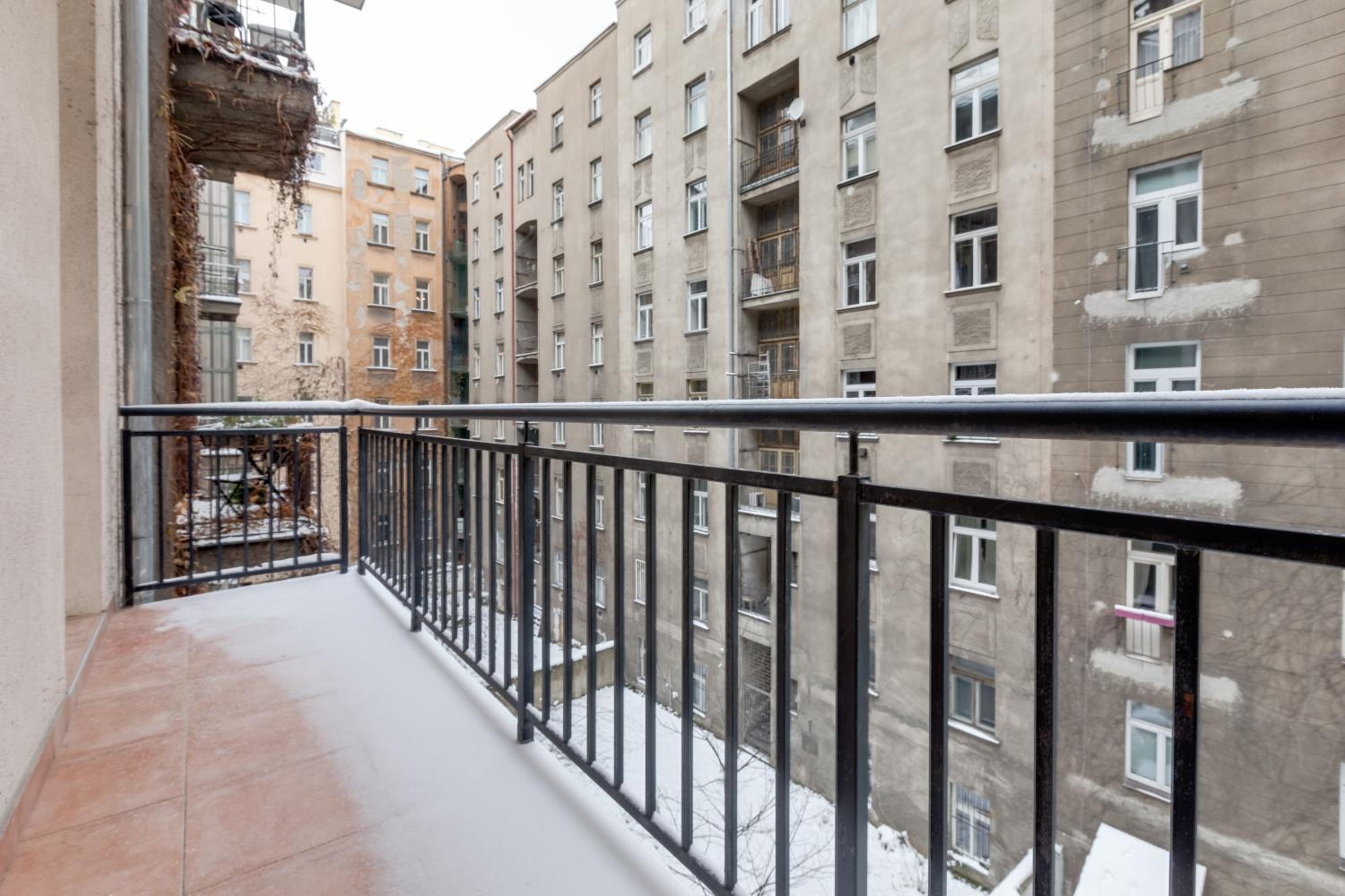 Luxury Riverside Apartments In The Center Of Prague
