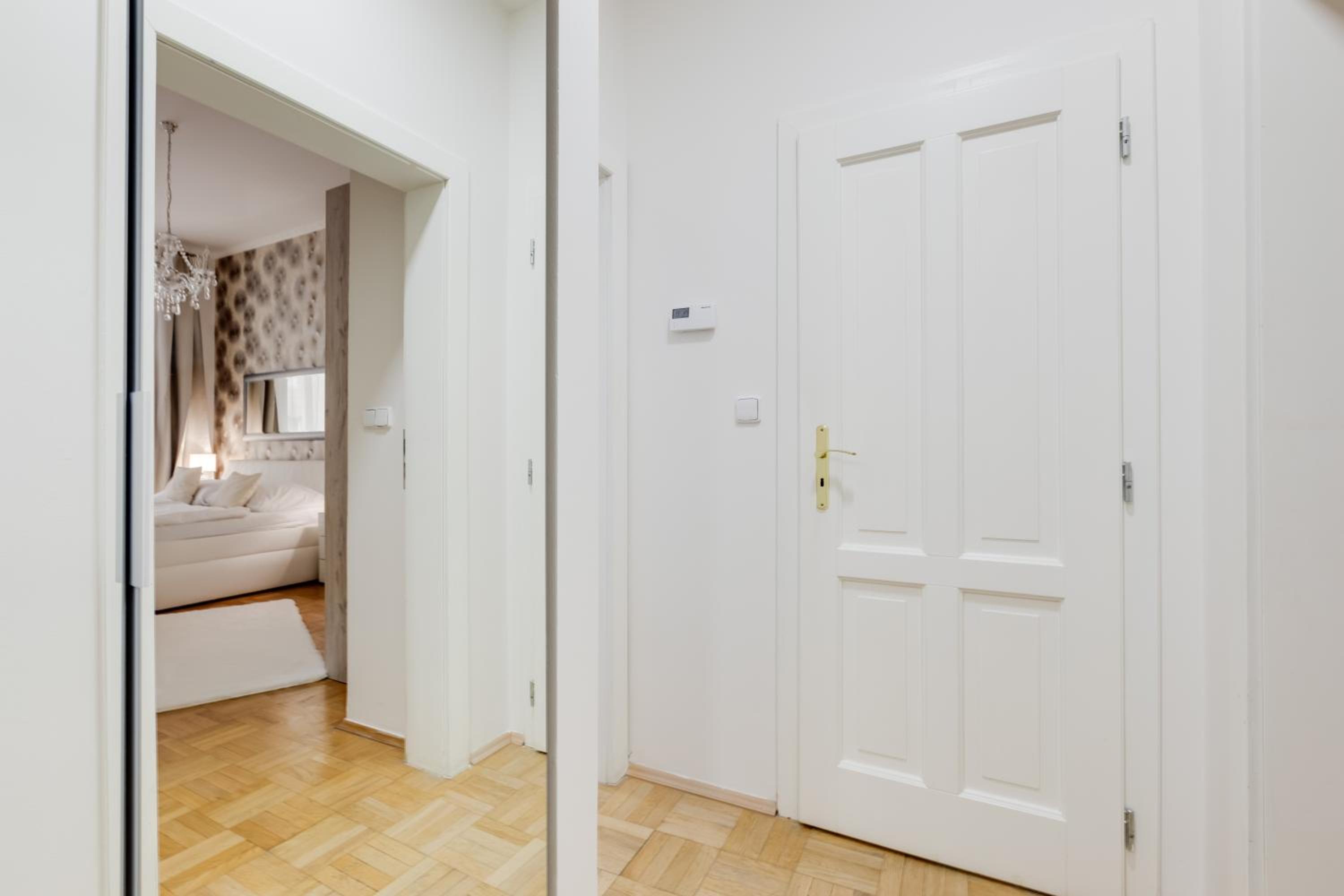 Luxury Riverside Apartments In The Center Of Prague
