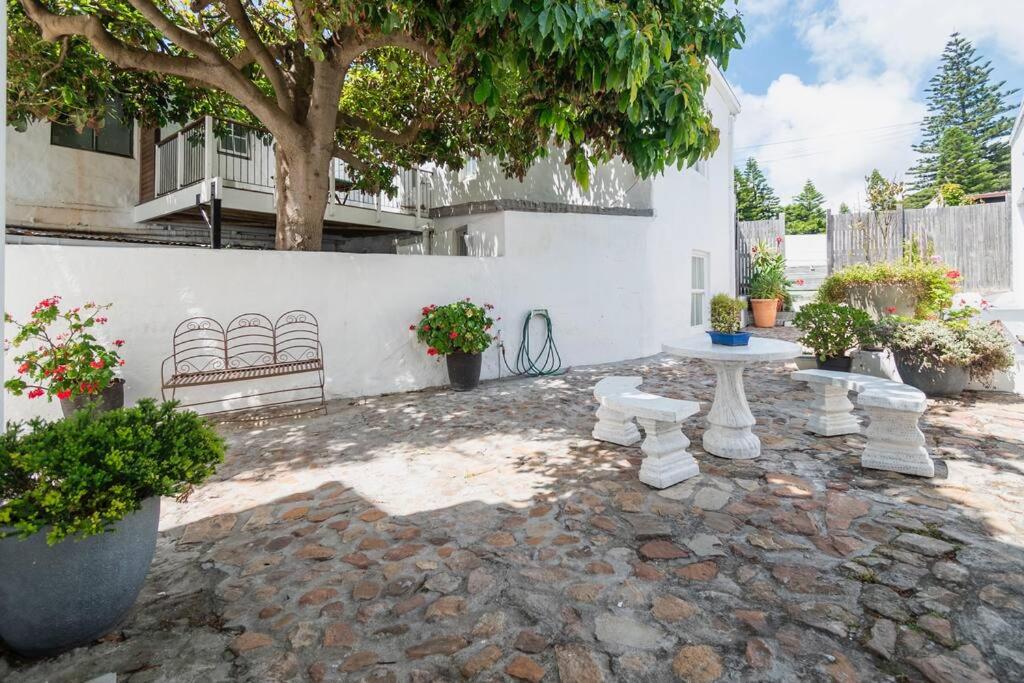 The Old Shop loft apt in the heart of Kalk Bay view 5