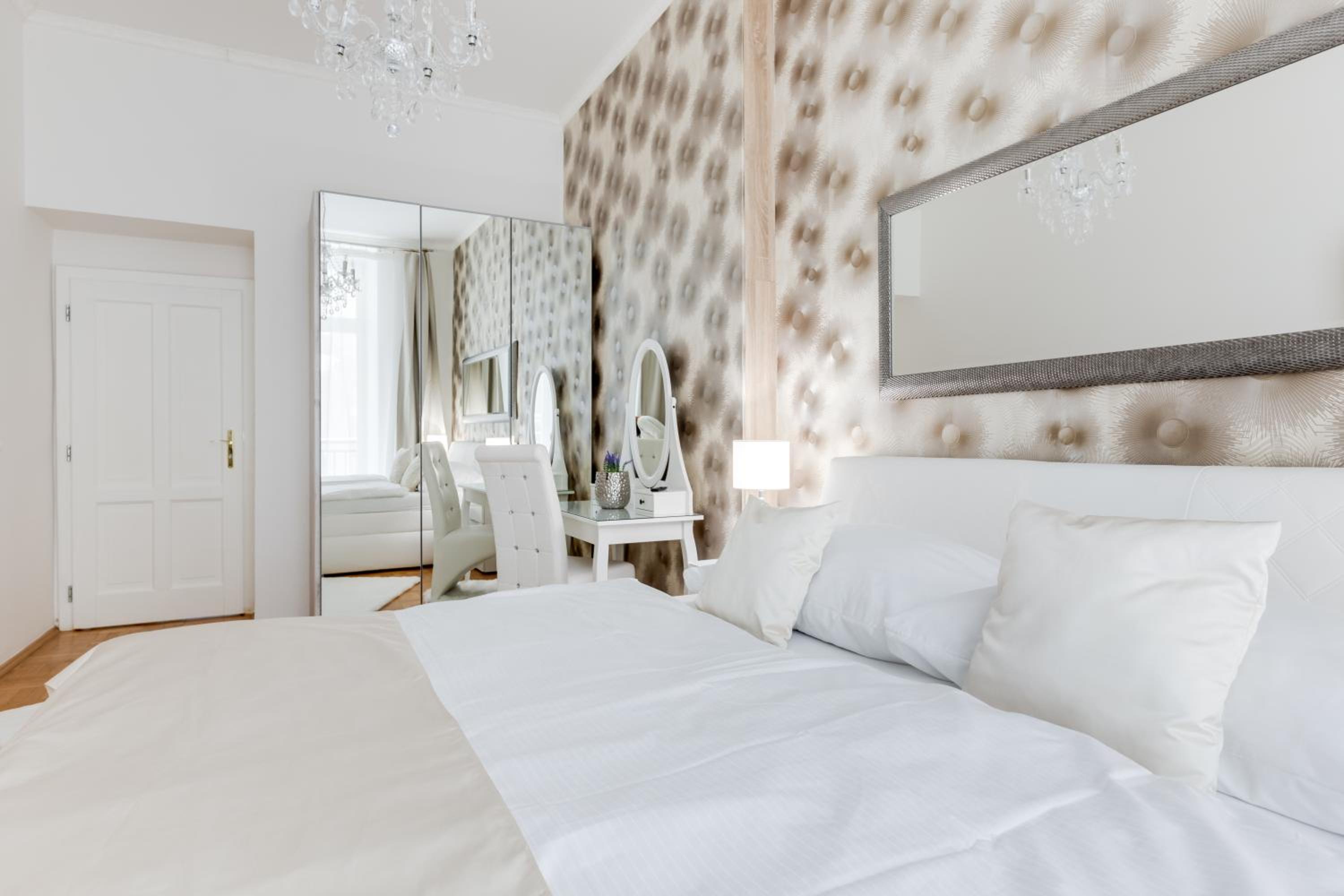 Luxury Riverside Apartments In The Center Of Prague