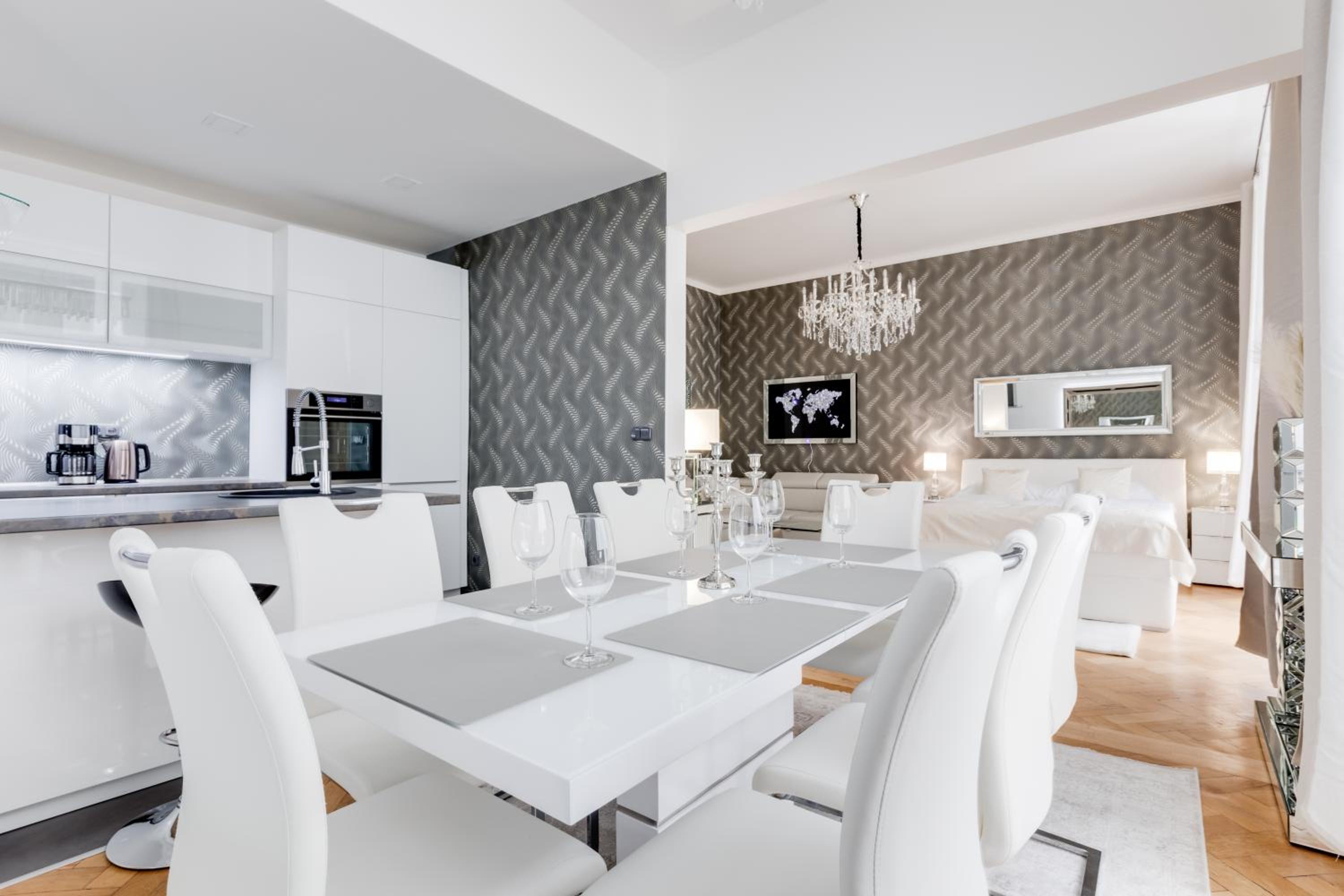 Luxury Riverside Apartments In The Center Of Prague