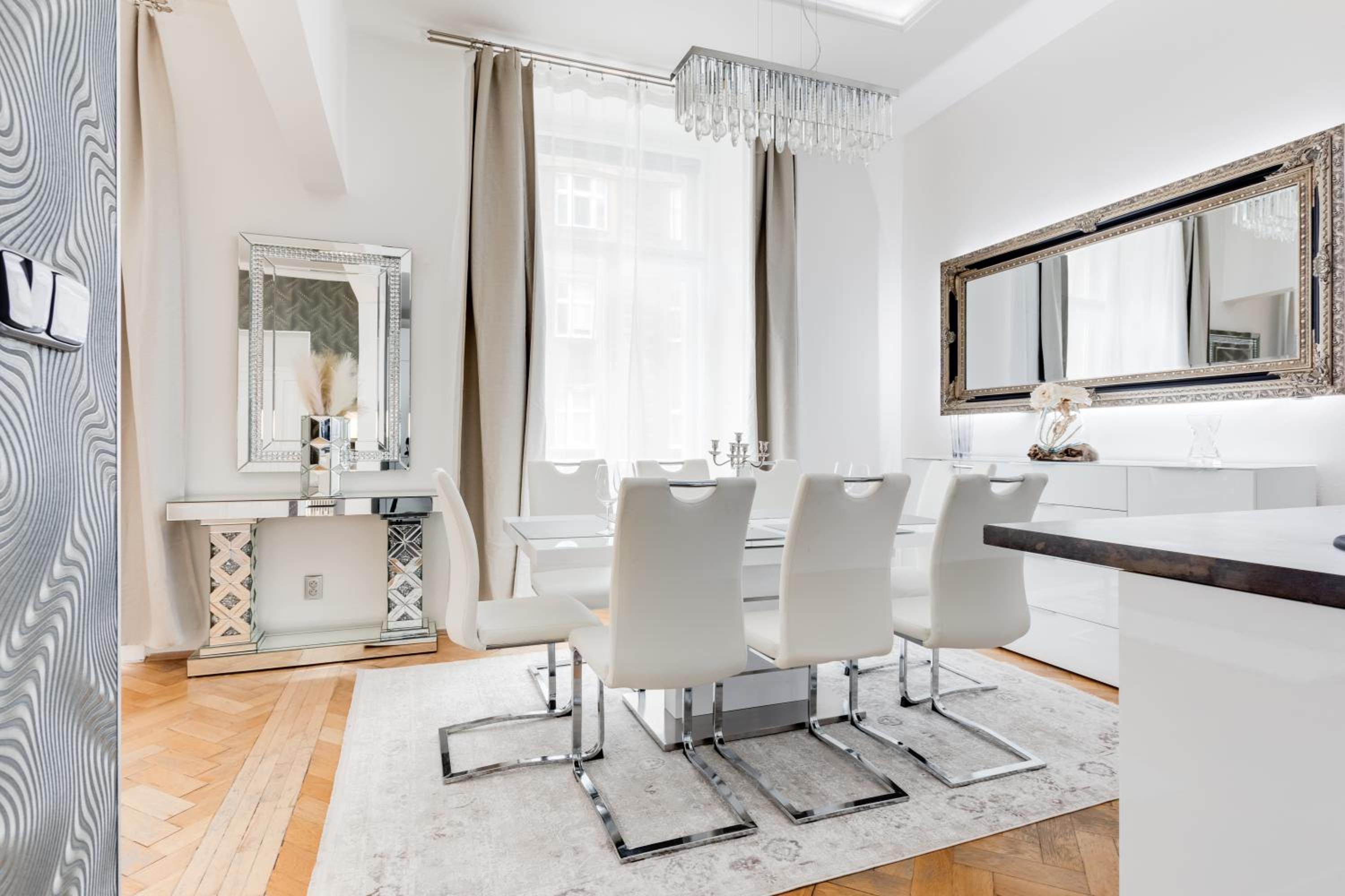 Luxury Riverside Apartments In The Center Of Prague