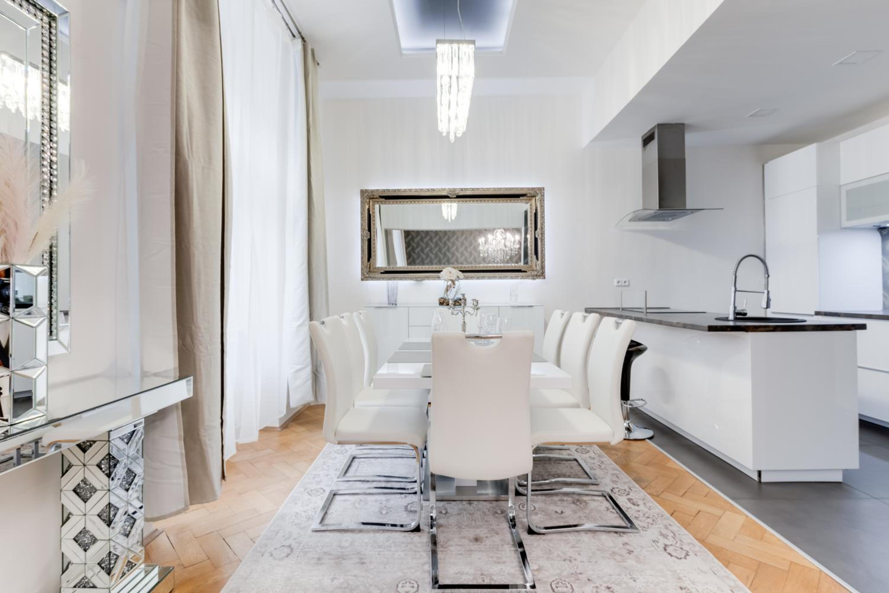 Luxury Riverside Apartments In The Center Of Prague