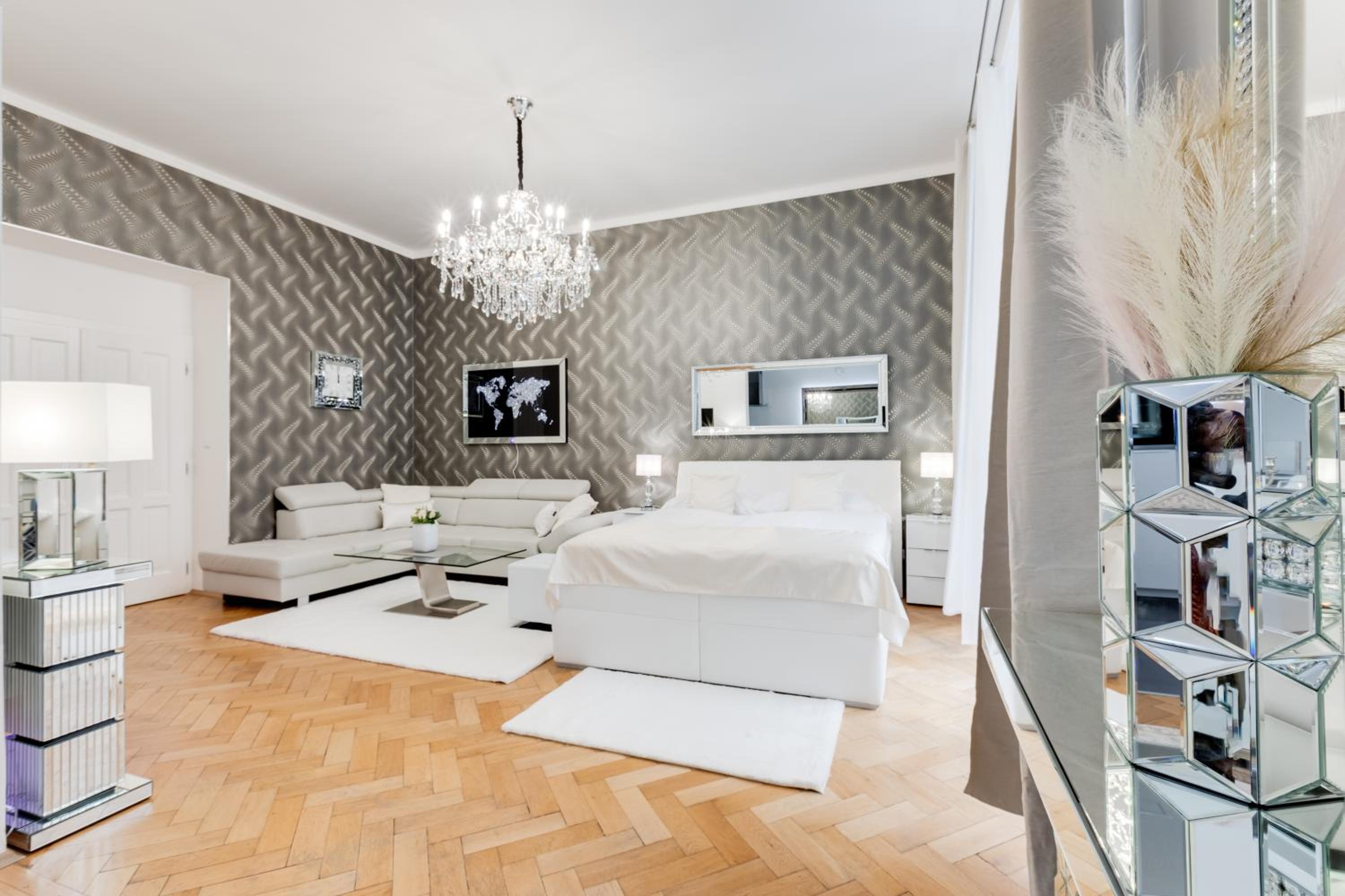 Luxury Riverside Apartments In The Center Of Prague