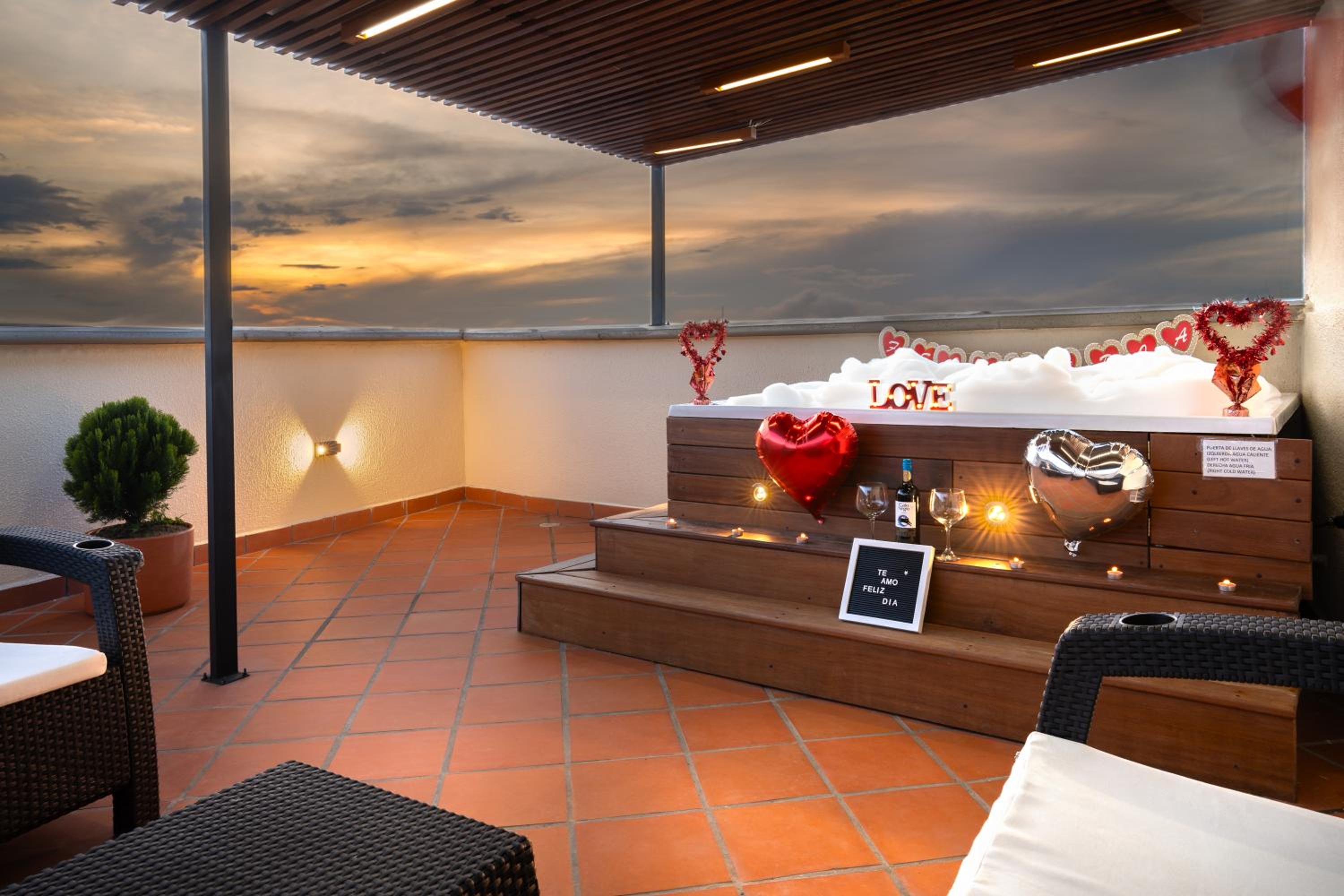Apartamento 401 - Terraza con Jacuzzi - 3 Habitaciones - Rentas Cortas Gerencial