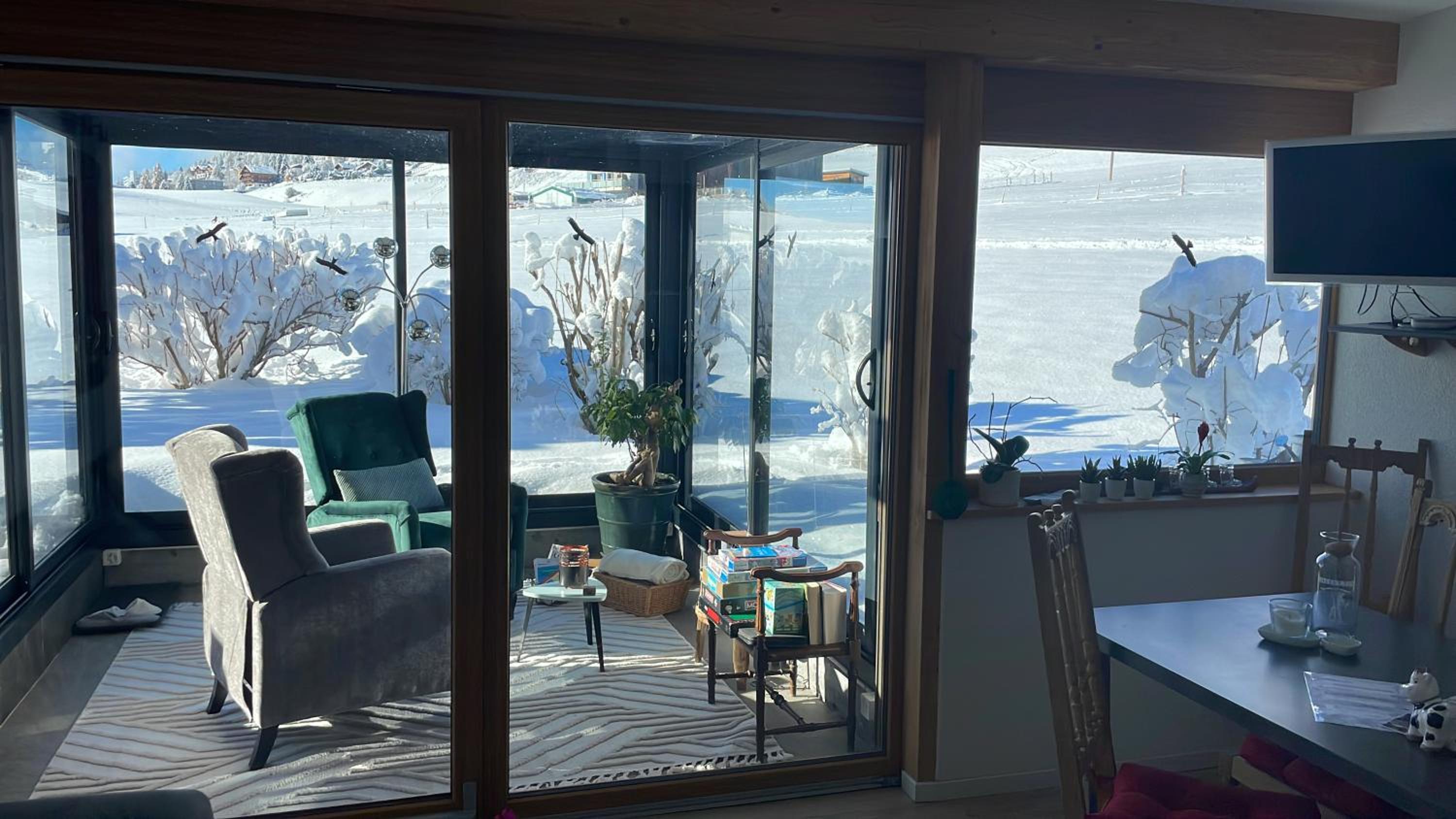 Studio dans un chalet avec jardin privatif