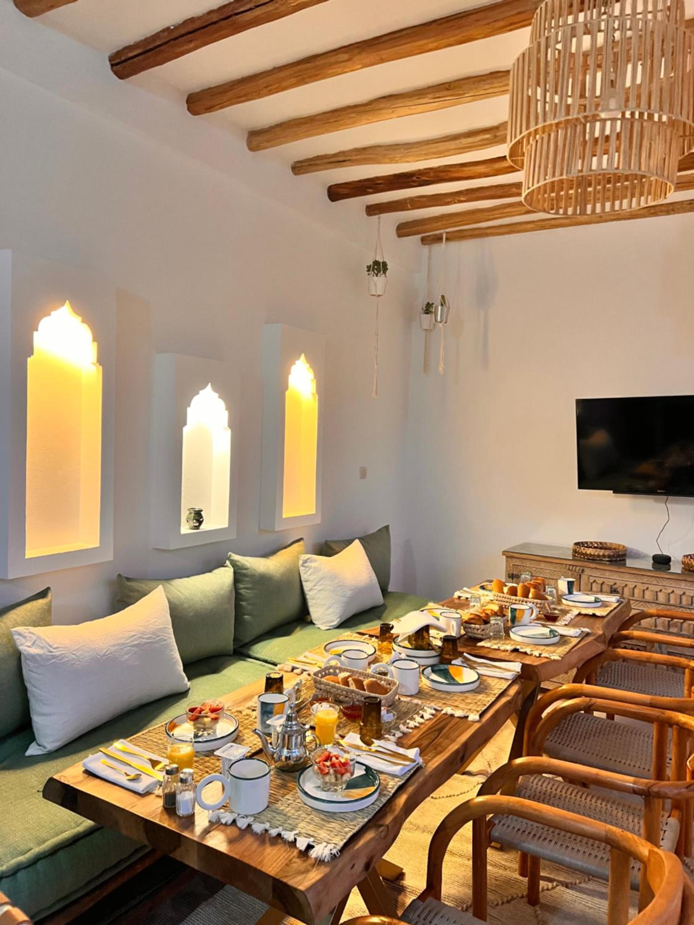 dining