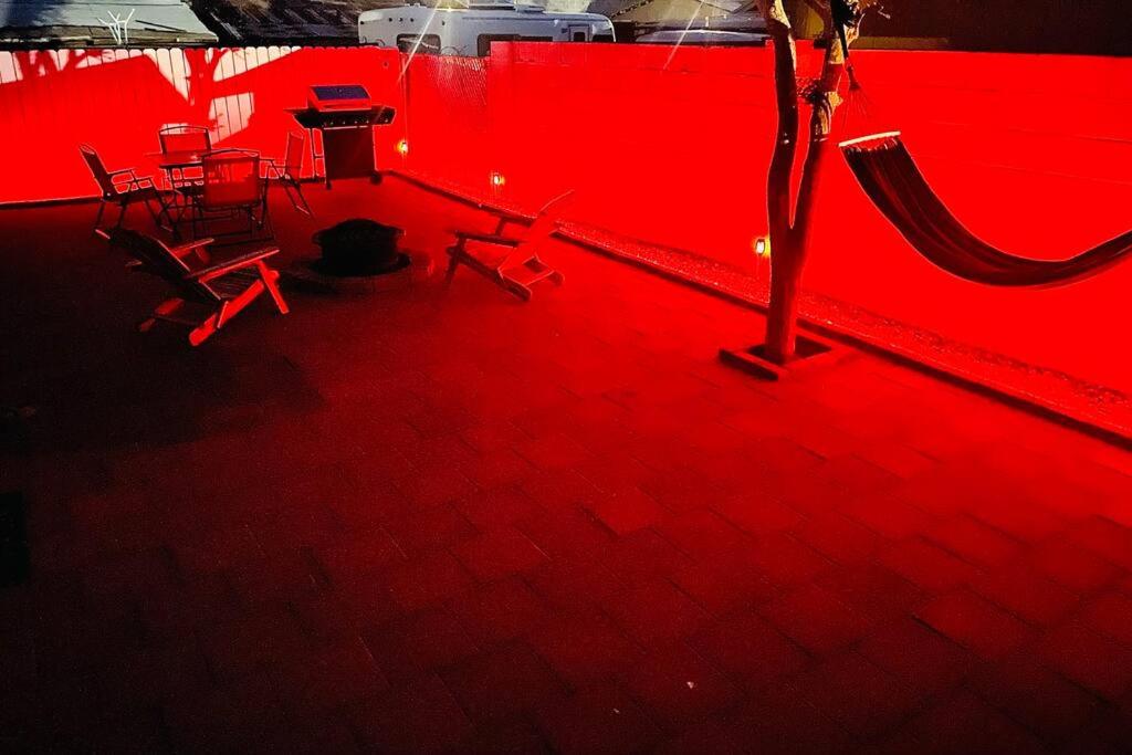 Your Downtown Studio With All Amenities Unit B view 3