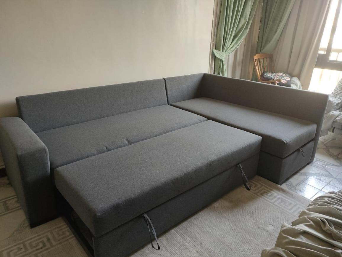2 Bedrooms Spacious flat 7 mins to Airport