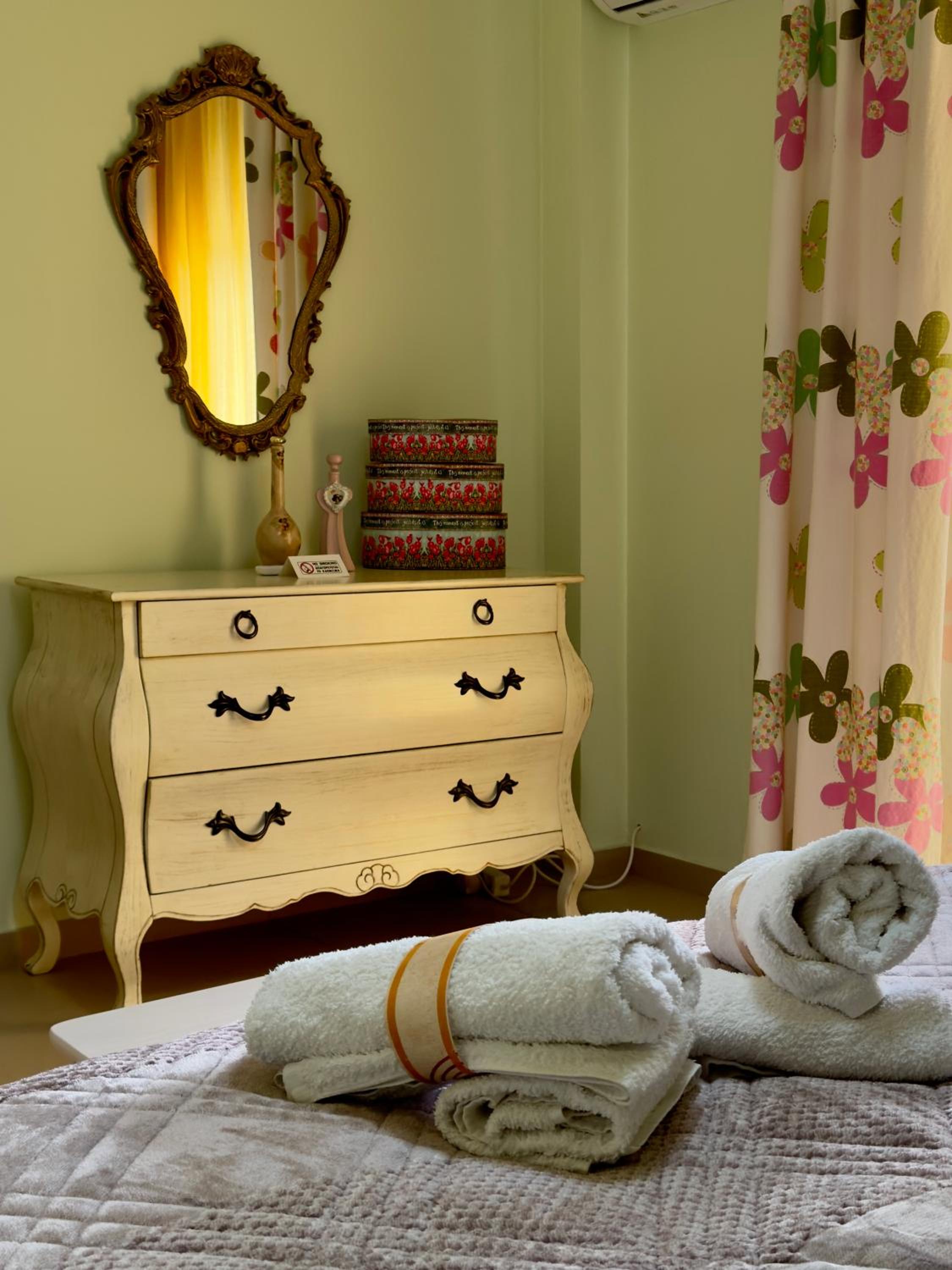 Luxury Apartment in the center photo 4