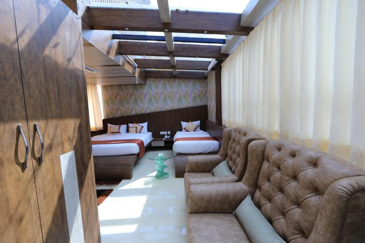Manyta Iris Guest House view 3