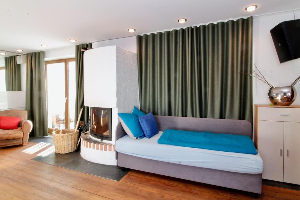 Skilounge Zürs direkt beim Skilift