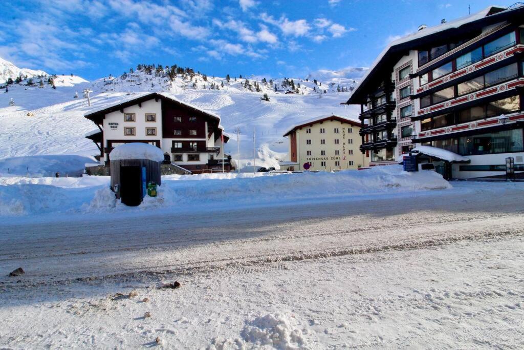 Skilounge Zürs direkt beim Skilift