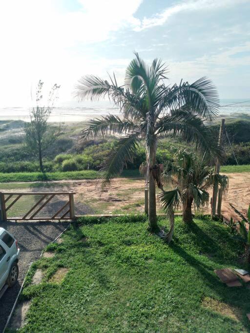Casa Amarela a Beira Mar entre Arroio do Sal e Torres