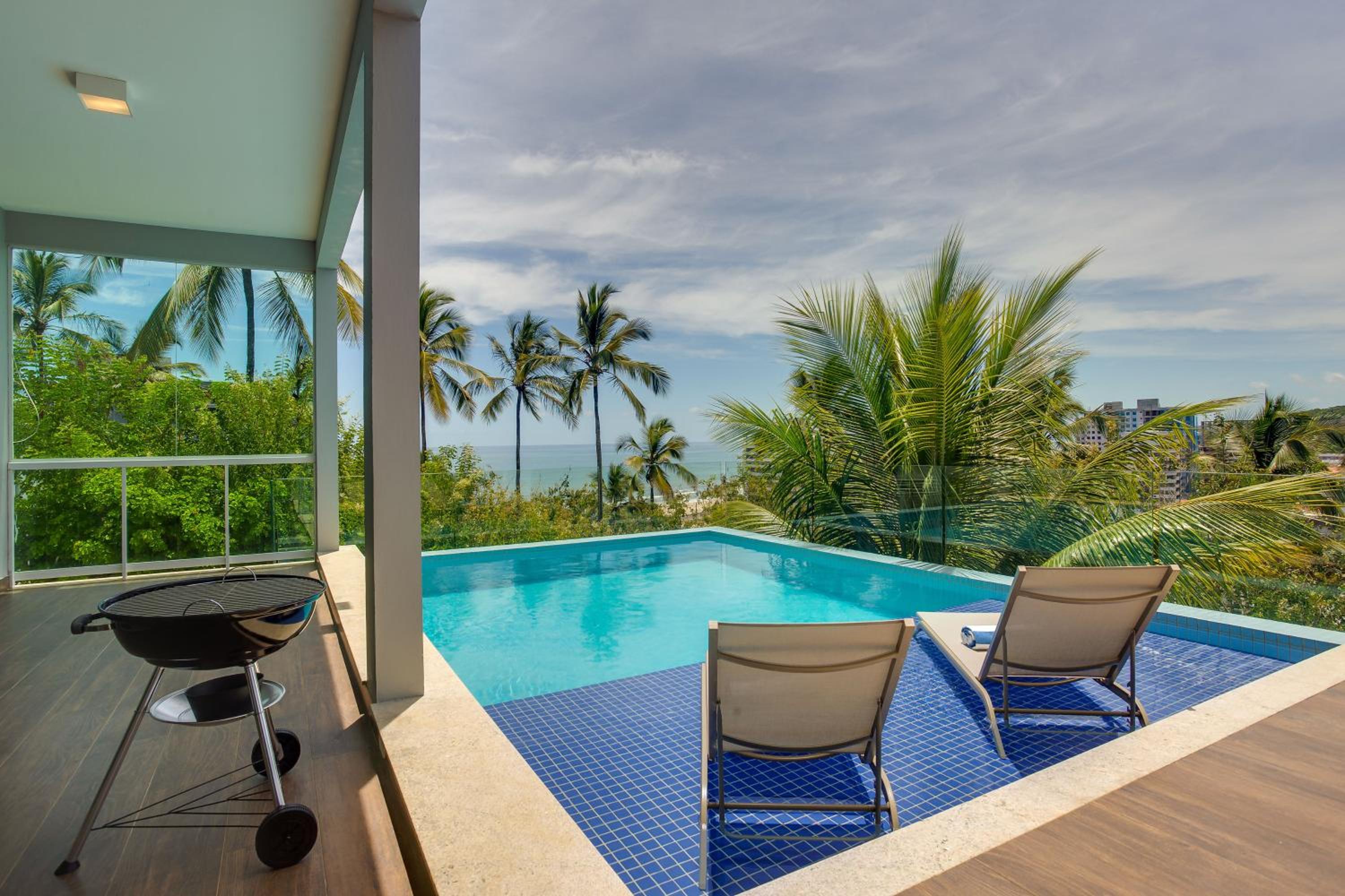 Alto Padrão | Piscina Privada + Vista Mar