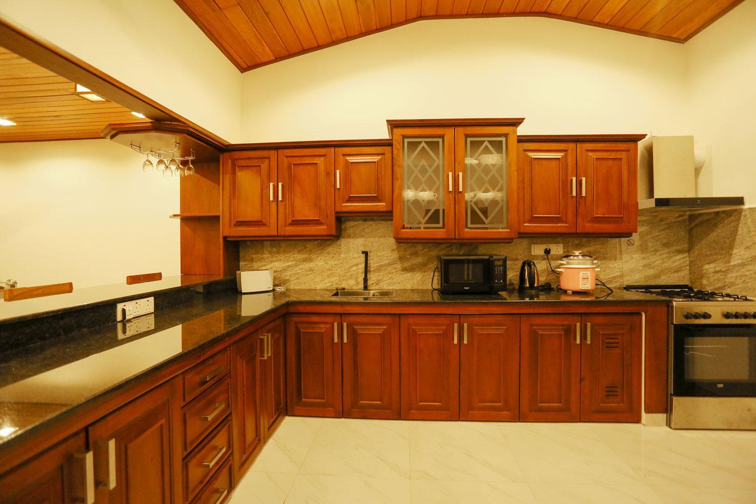 Thisath Villa, Hikkaduwa
